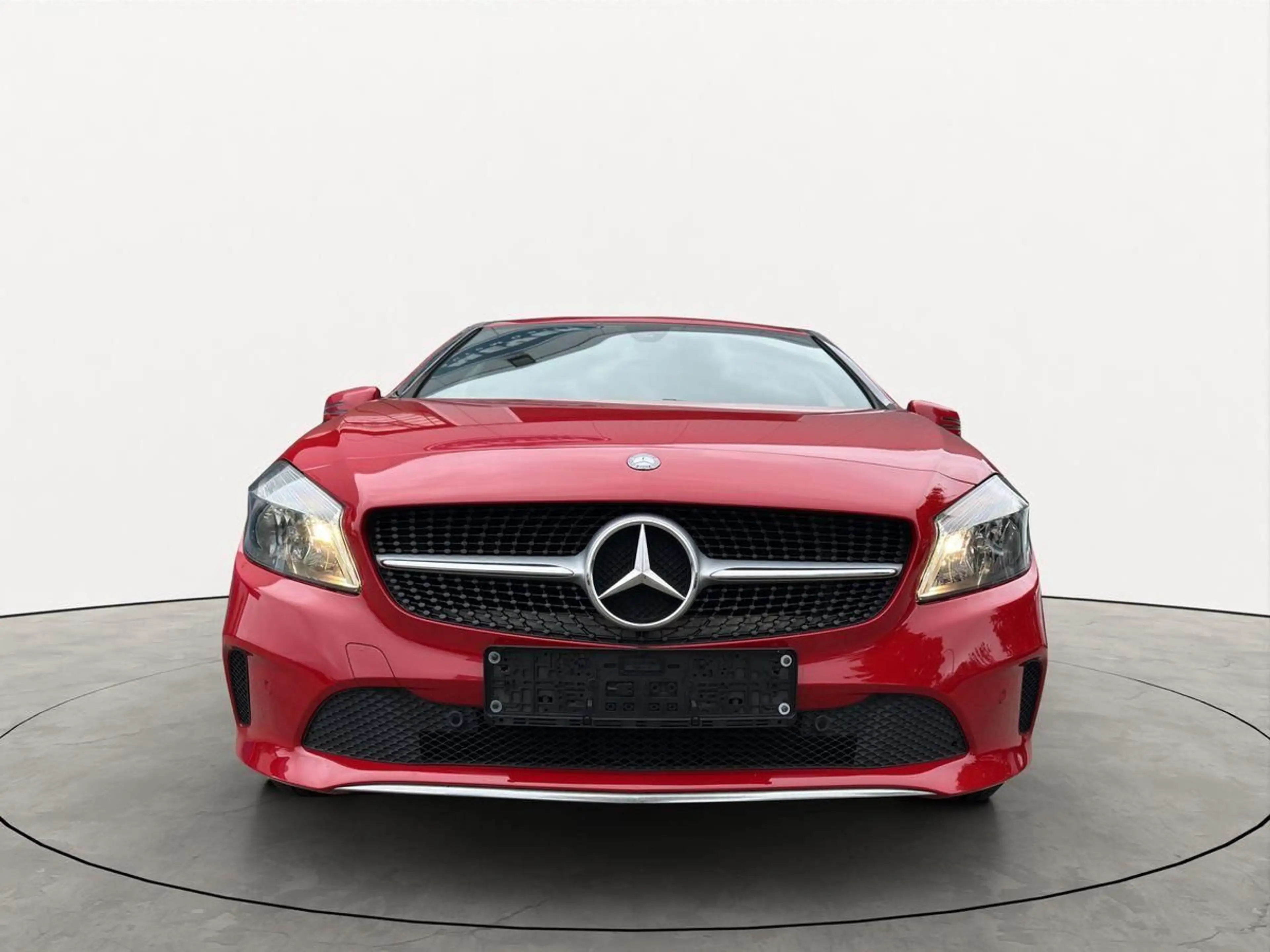 Mercedes-Benz A 180 Navi/SHZ/PDC/Bluetooth — photo 8
