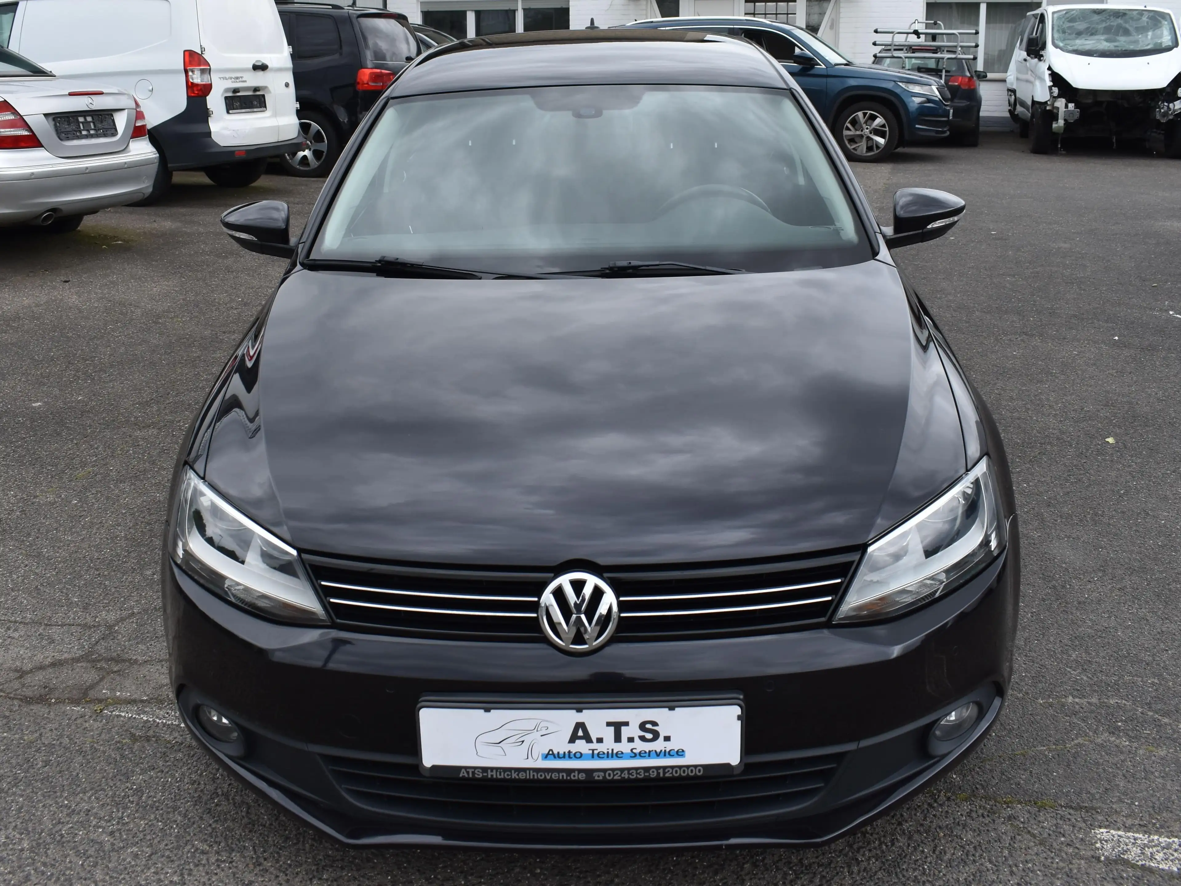 Volkswagen Jetta Comfortline BMT *PDC*TEMPOMAT*ALLWETTER*TÜV NEU — photo 10