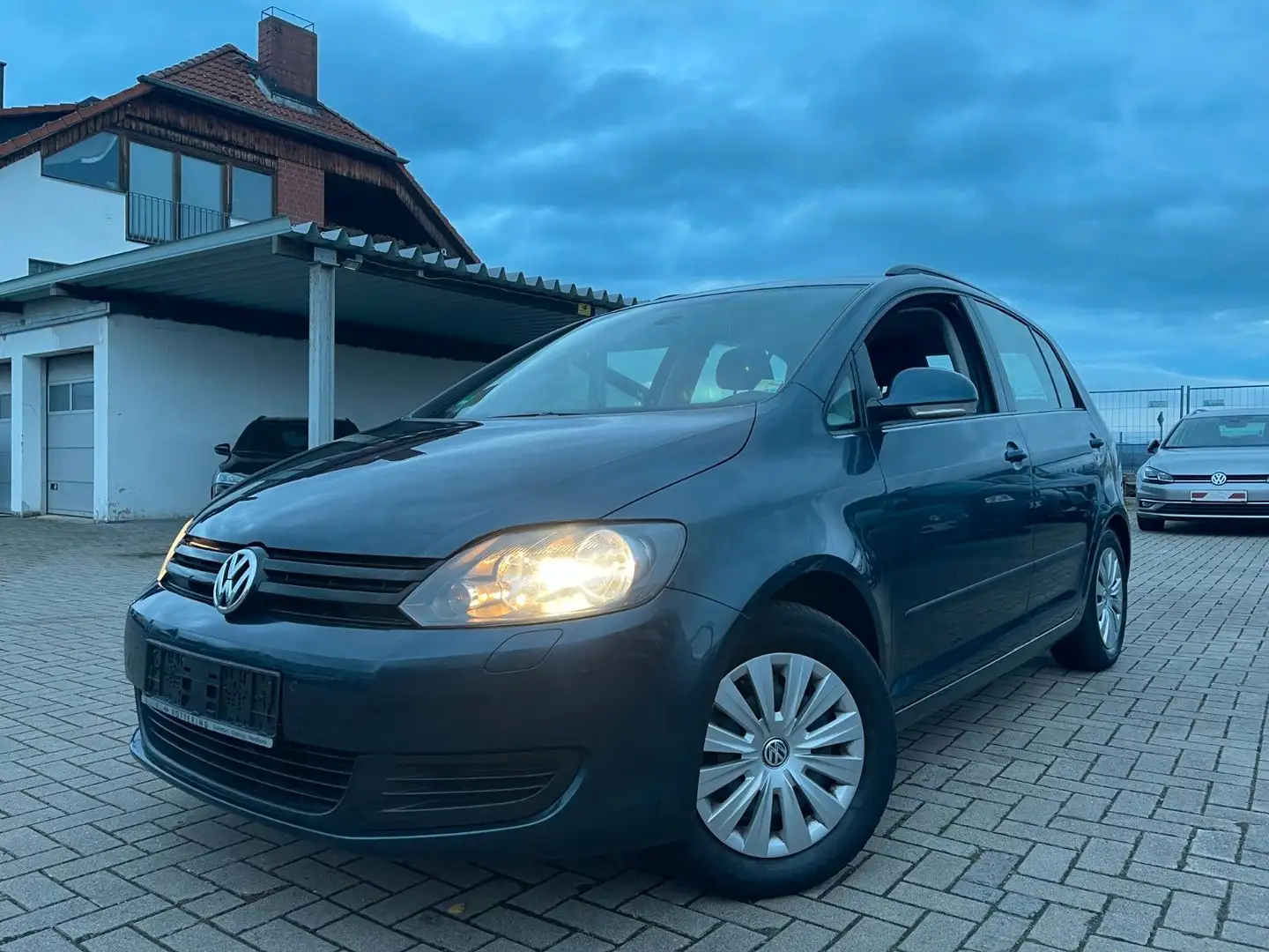 Volkswagen Golf Plus VI Team Tüv neu auf Kundenwunsch - 1