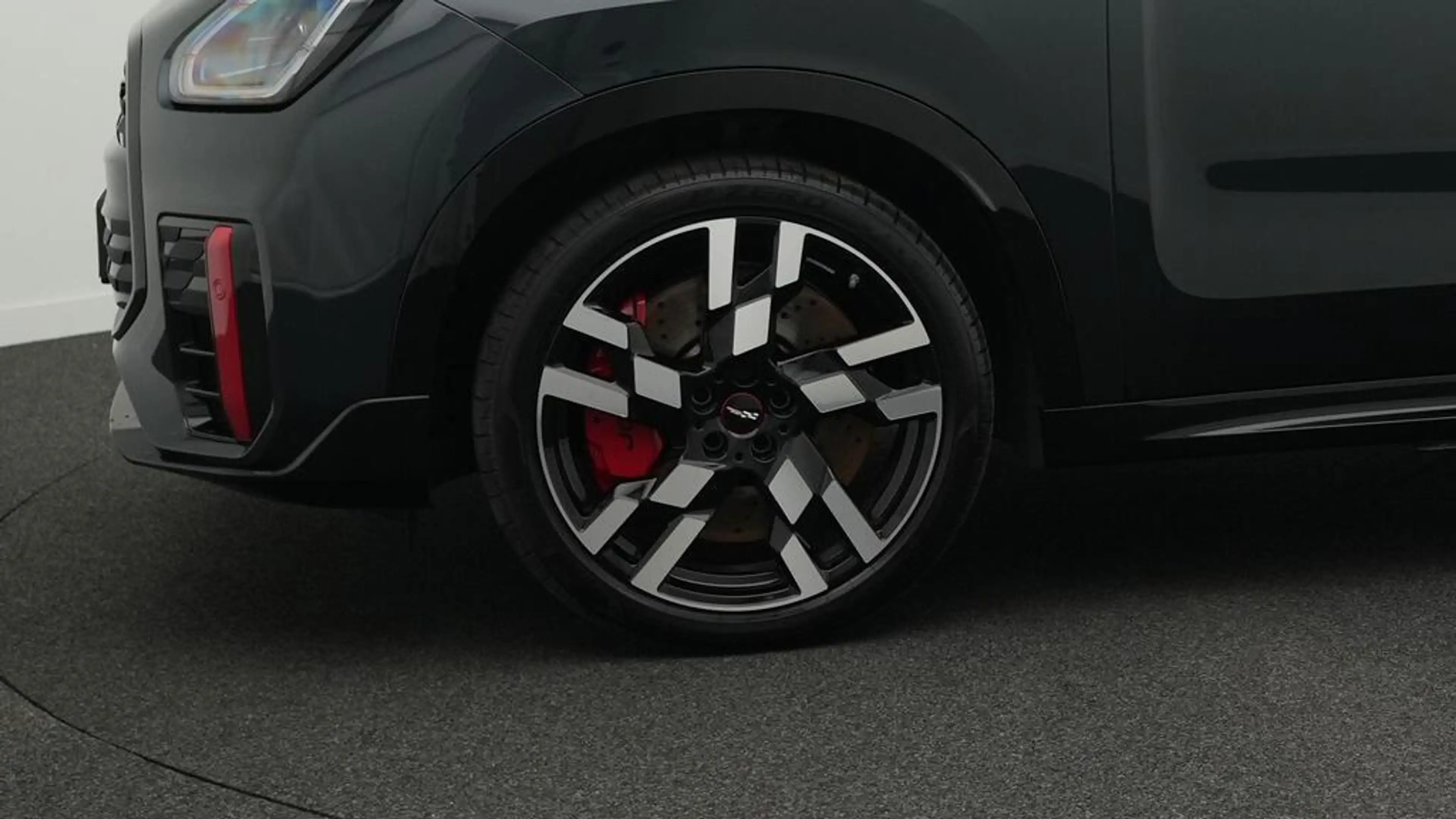 MINI JCW Countryman All4 John Cooper Works Trim — photo 11