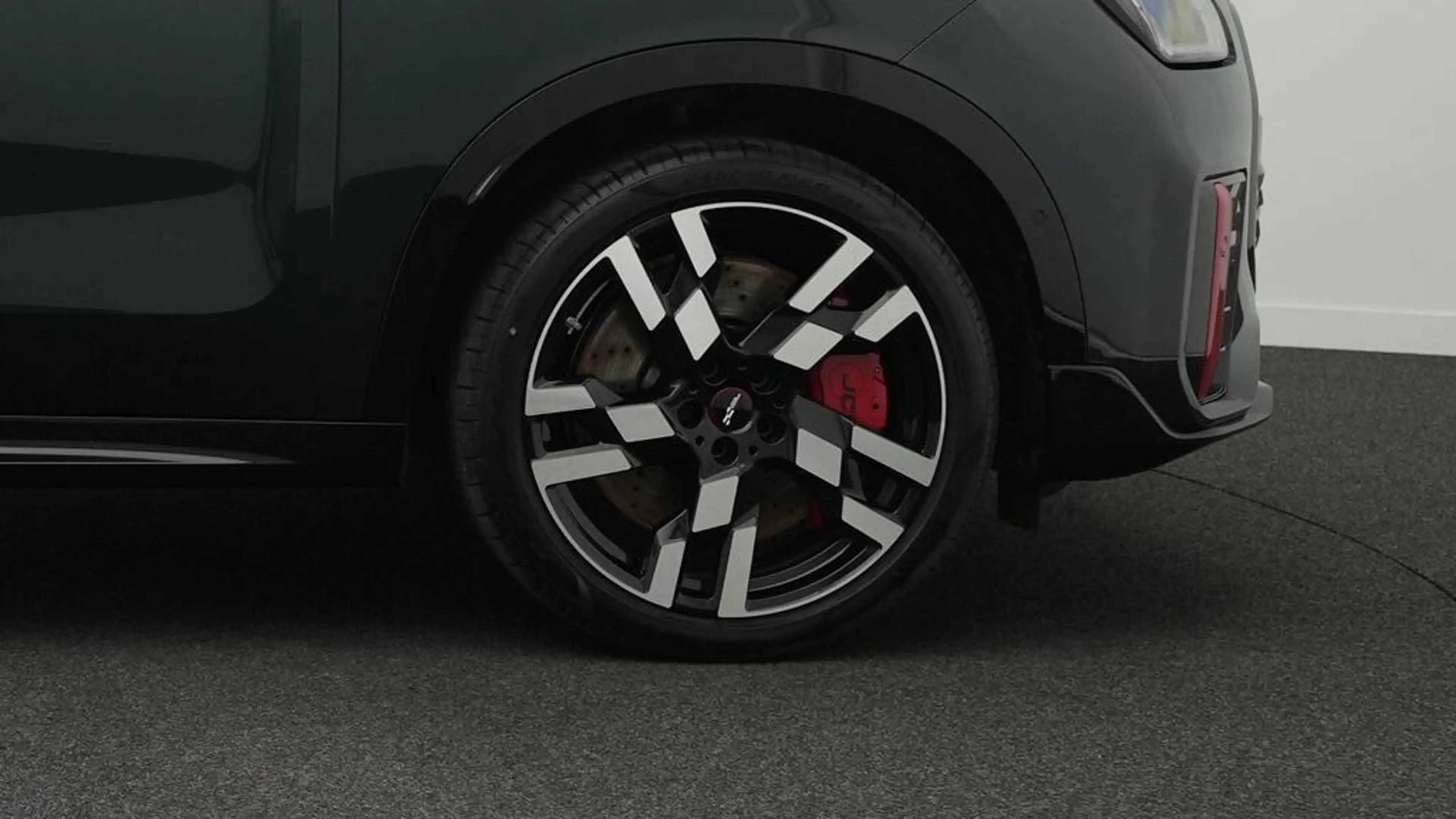 MINI JCW Countryman All4 John Cooper Works Trim — photo 9