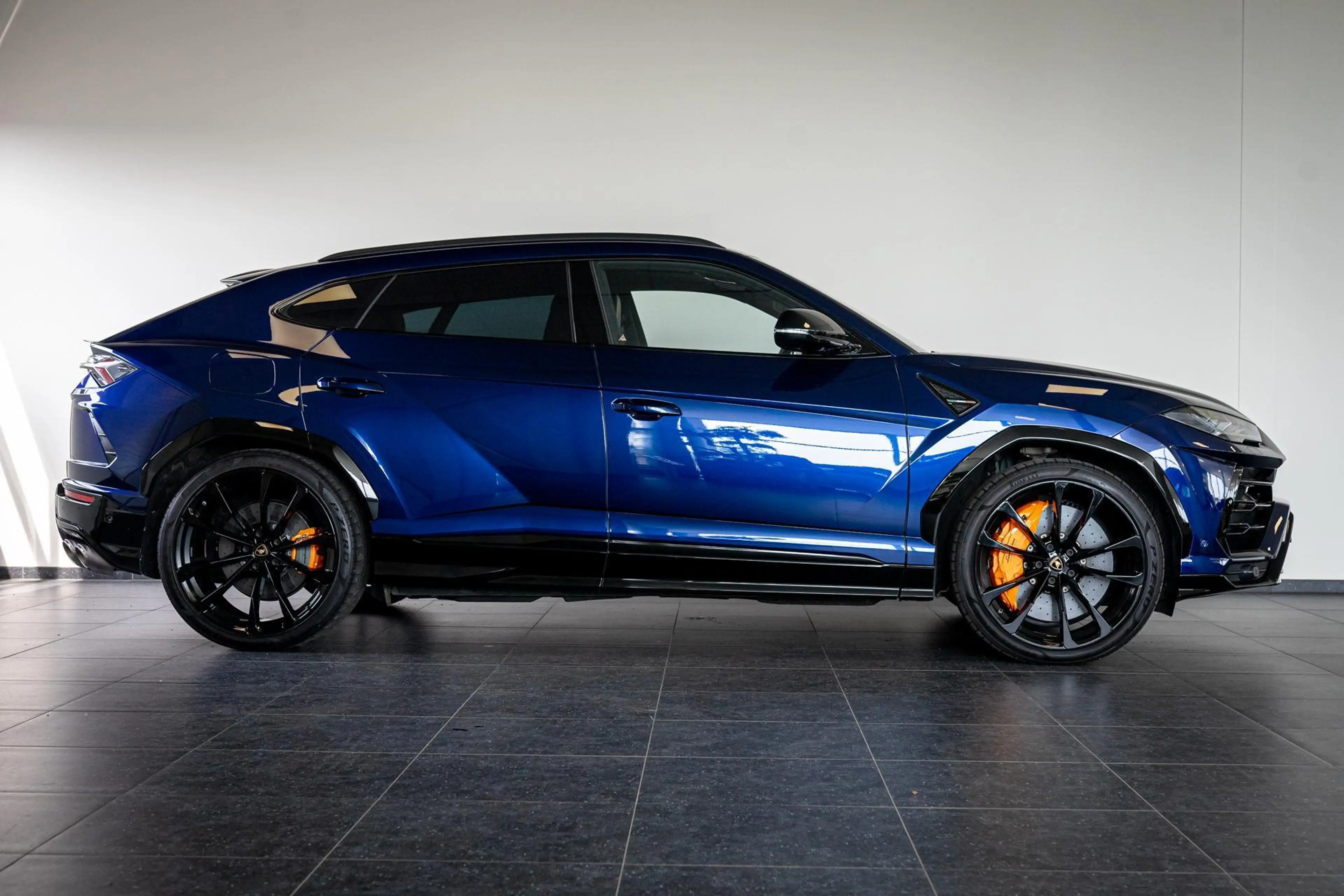 Lamborghini Urus 4.0 V8 | Akra | 23 Inch | Pano | B&O | HUD — photo 7