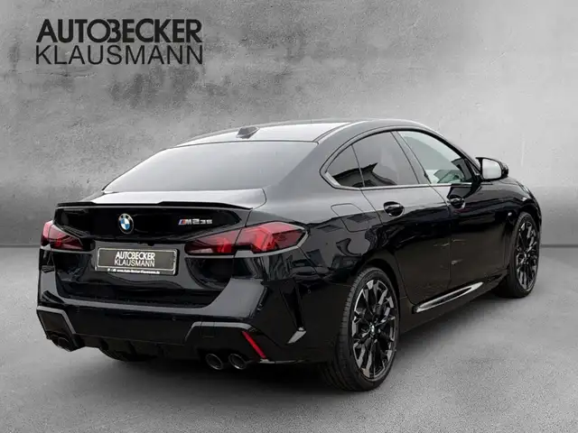 BMW 2 Series view 2