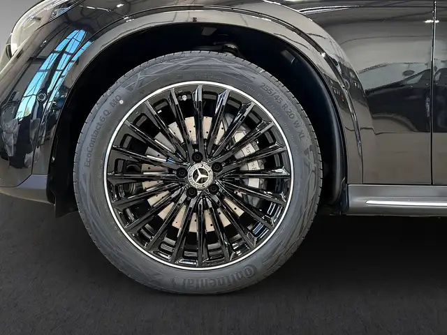 Mercedes-Benz GLC 200 view 7