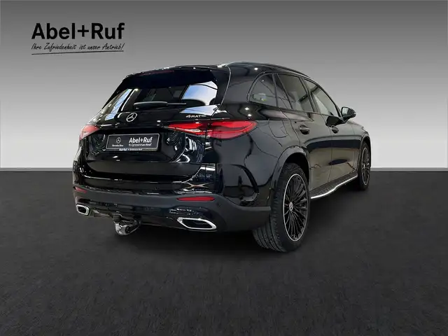 Mercedes-Benz GLC 200 view 5