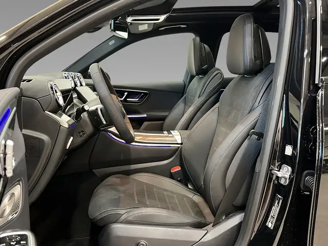Mercedes-Benz GLC 200 view 8