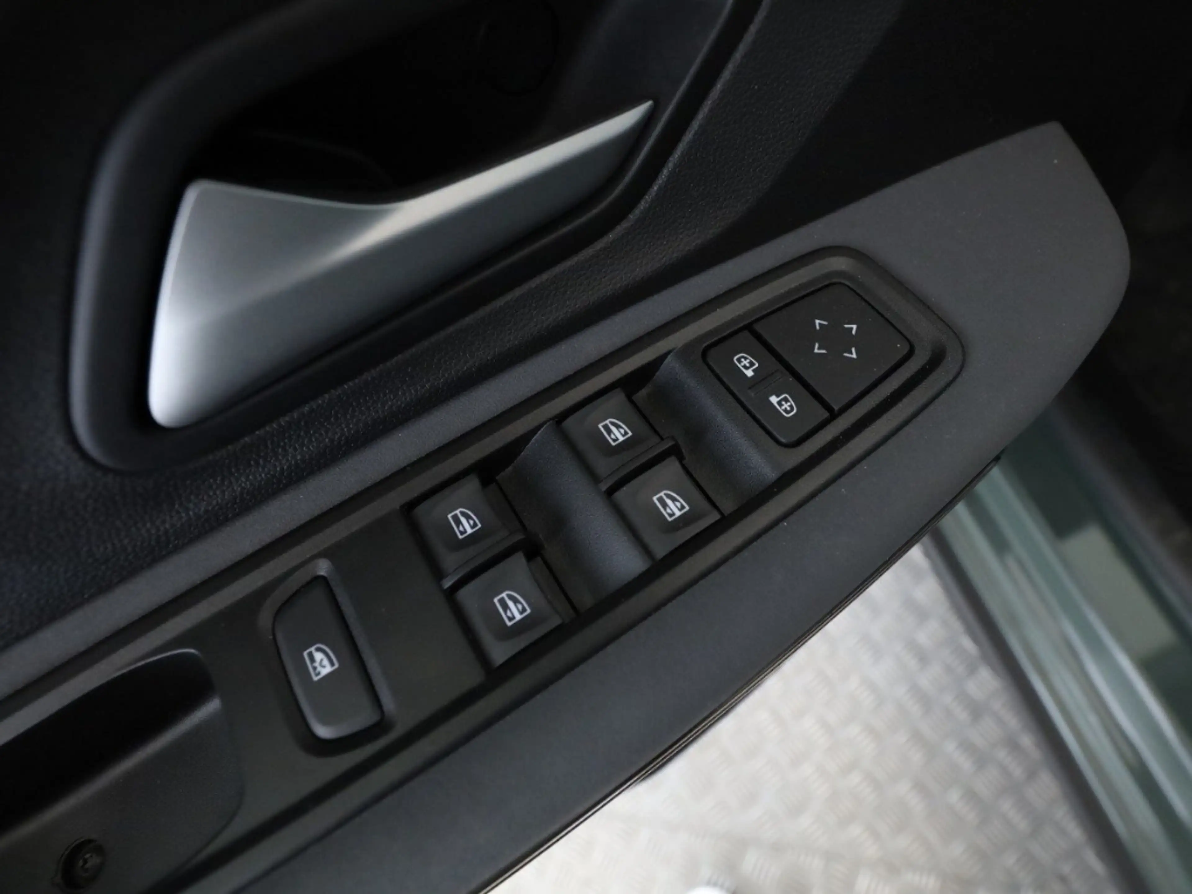 Dacia Jogger Extreme+ 110 RENEW Extreme 7-SITZER+NAVI+LED+SHZ — photo 14