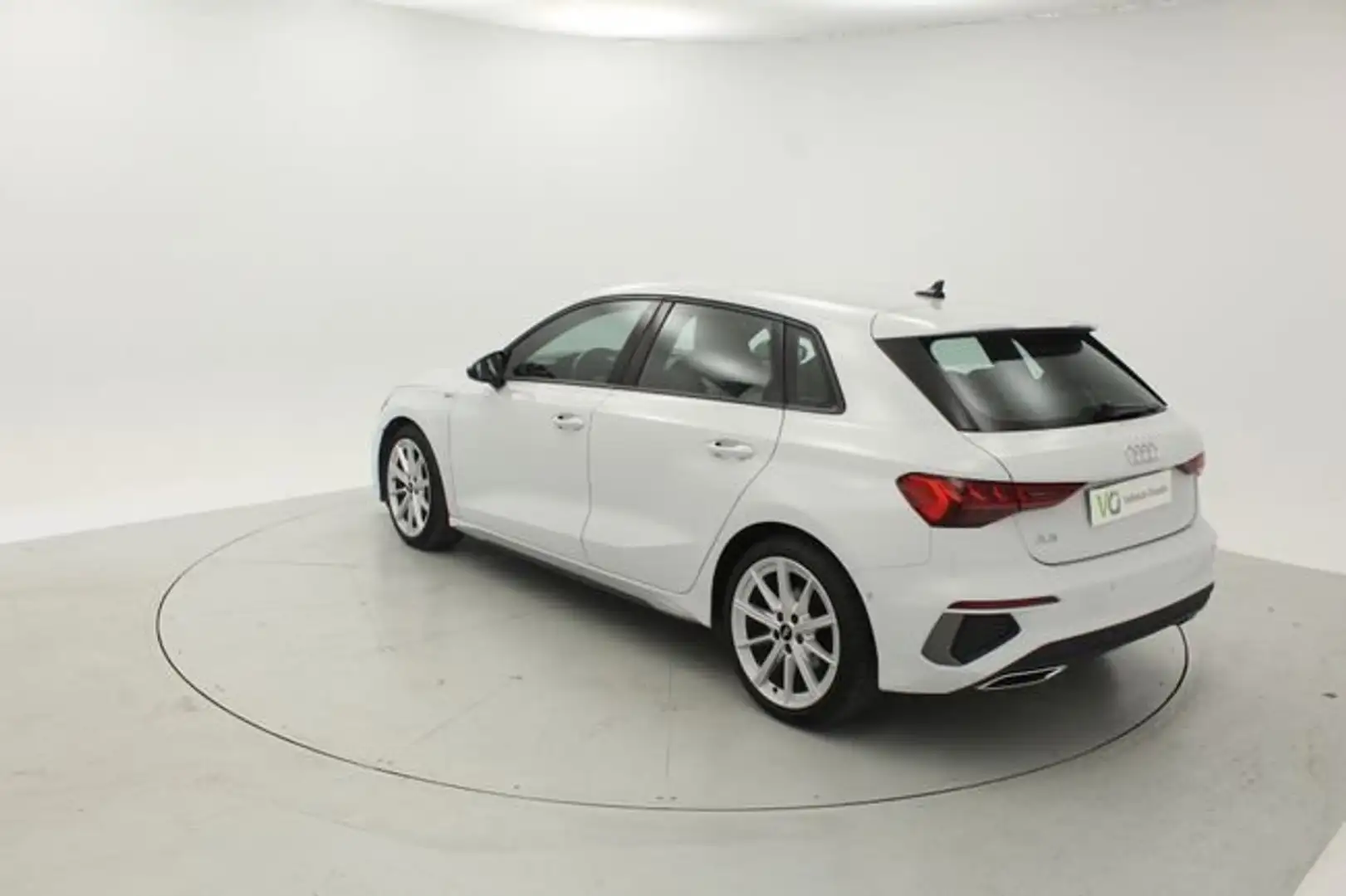Audi A3 Sportback 35TDI Genuine S tronic Blanco - 2