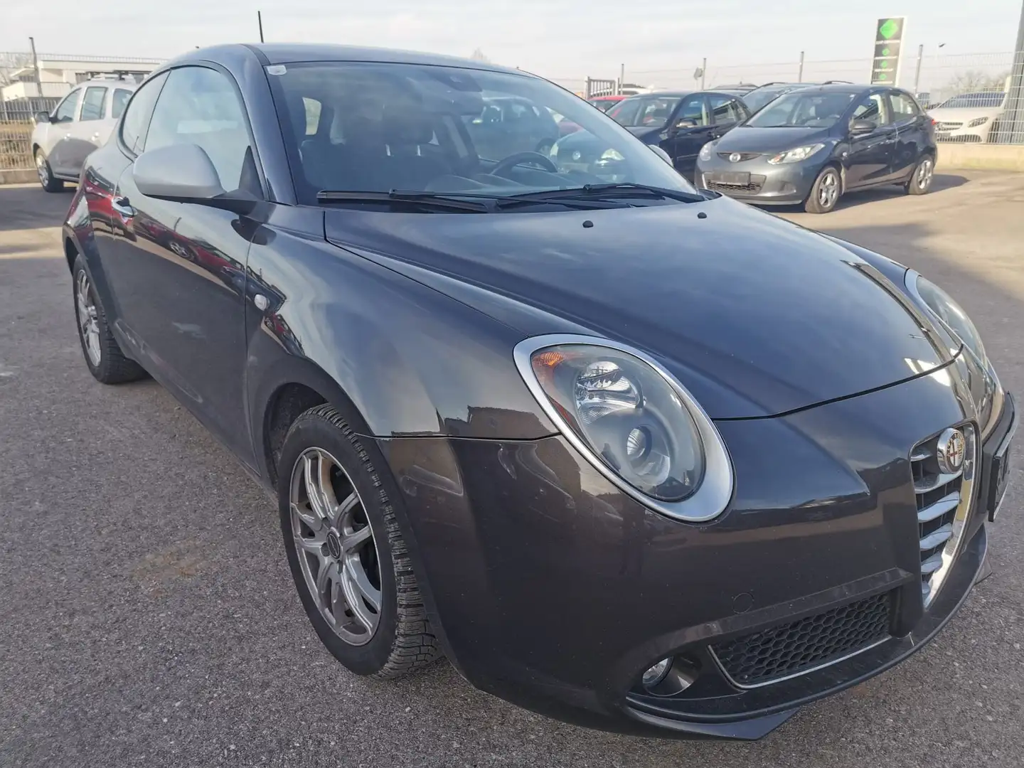 Alfa Romeo MiTo 0,9 Twinair Turbo Distinctive Gris - 2