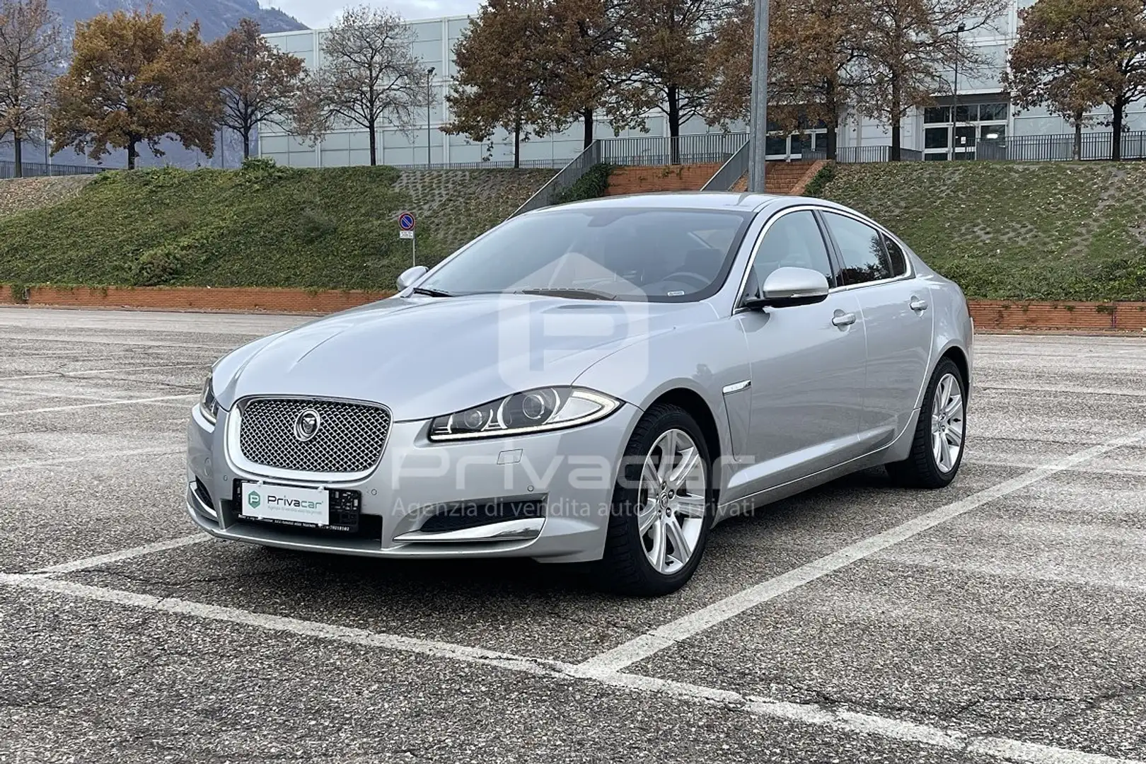 Jaguar XF XF 3.0 DS V6 Premium Luxury Argent - 1