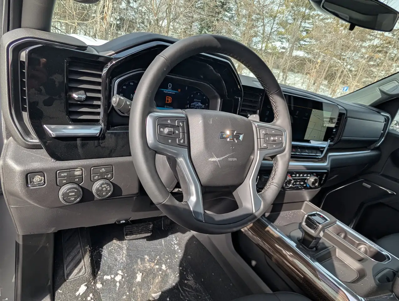 Chevrolet Silverado 1500 снимка Chevrolet Silverado 1500