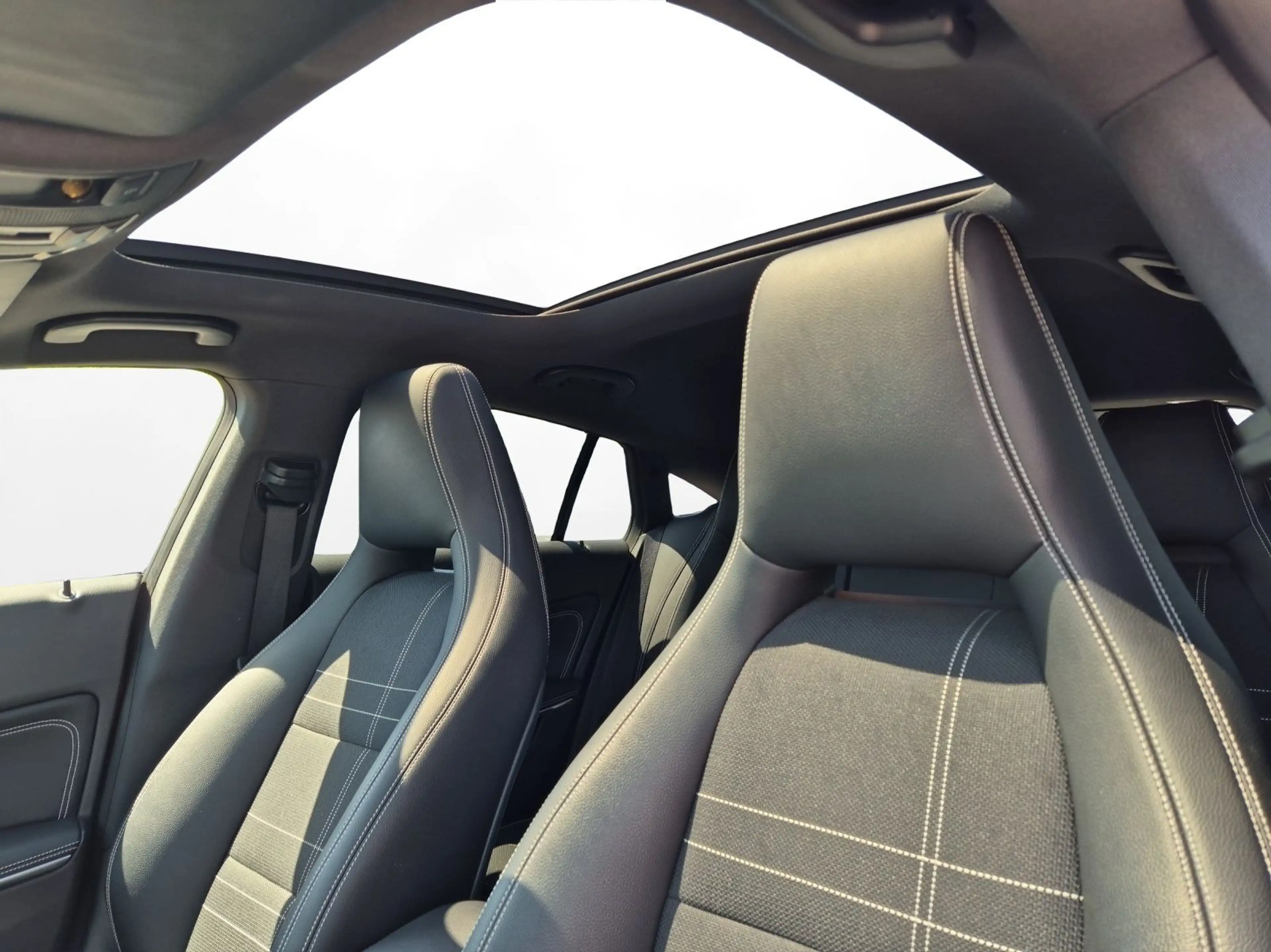 Mercedes-Benz CLA 200 CL Klasse CLA 200 Navi Kamera Pano Xenon — photo 8