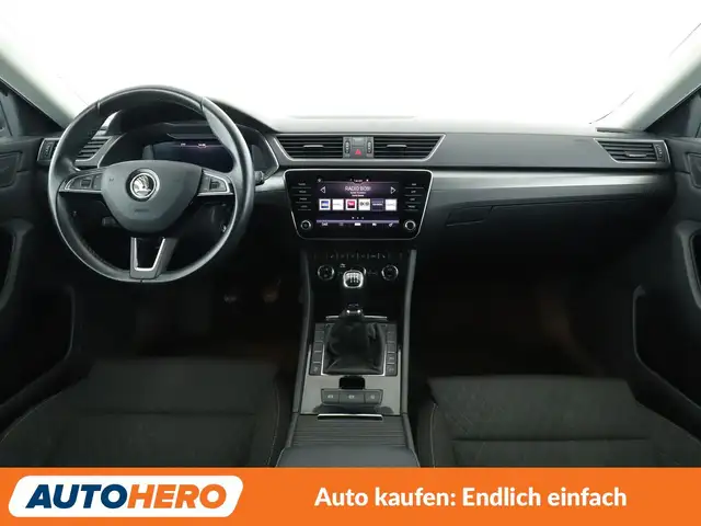 Skoda Superb view 12