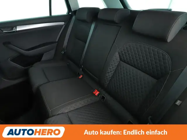 Skoda Superb view 14