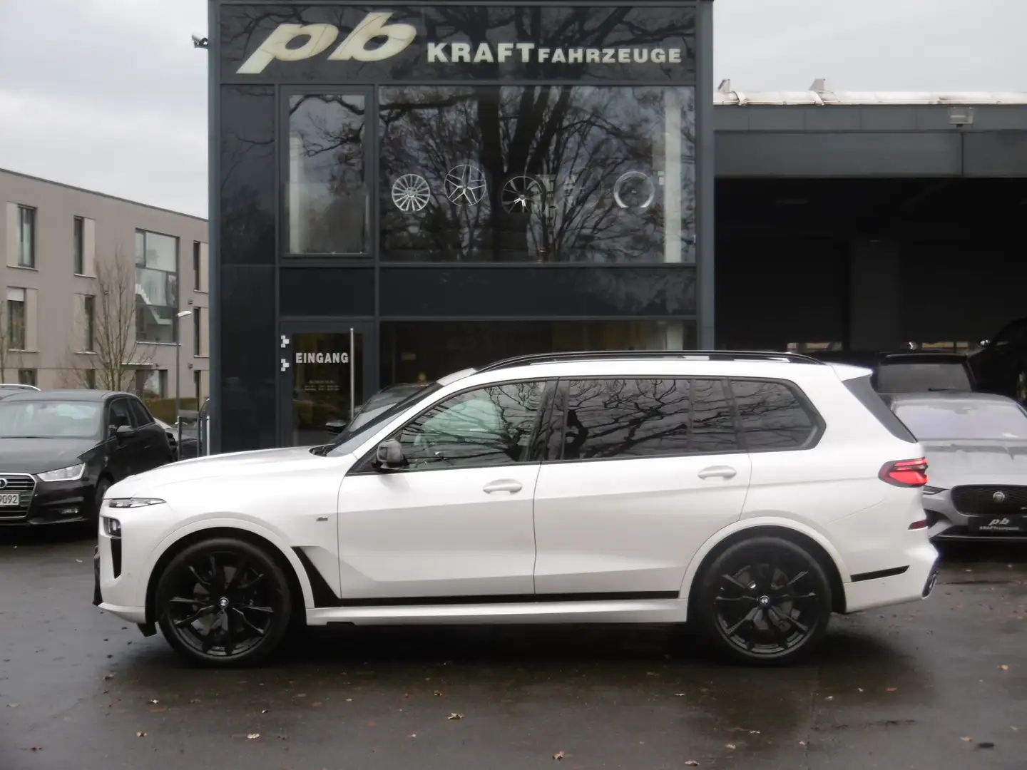 BMW X7 40d M-Sport Pro 22" 6x Sitzhzg. Standhzg Massage Blanc - 1