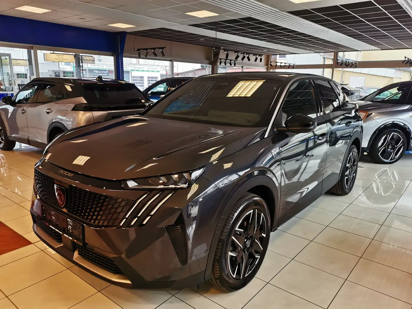 Peugeot 3008 3008 Hybrid 145 e-DCS6 GT Grau - 1