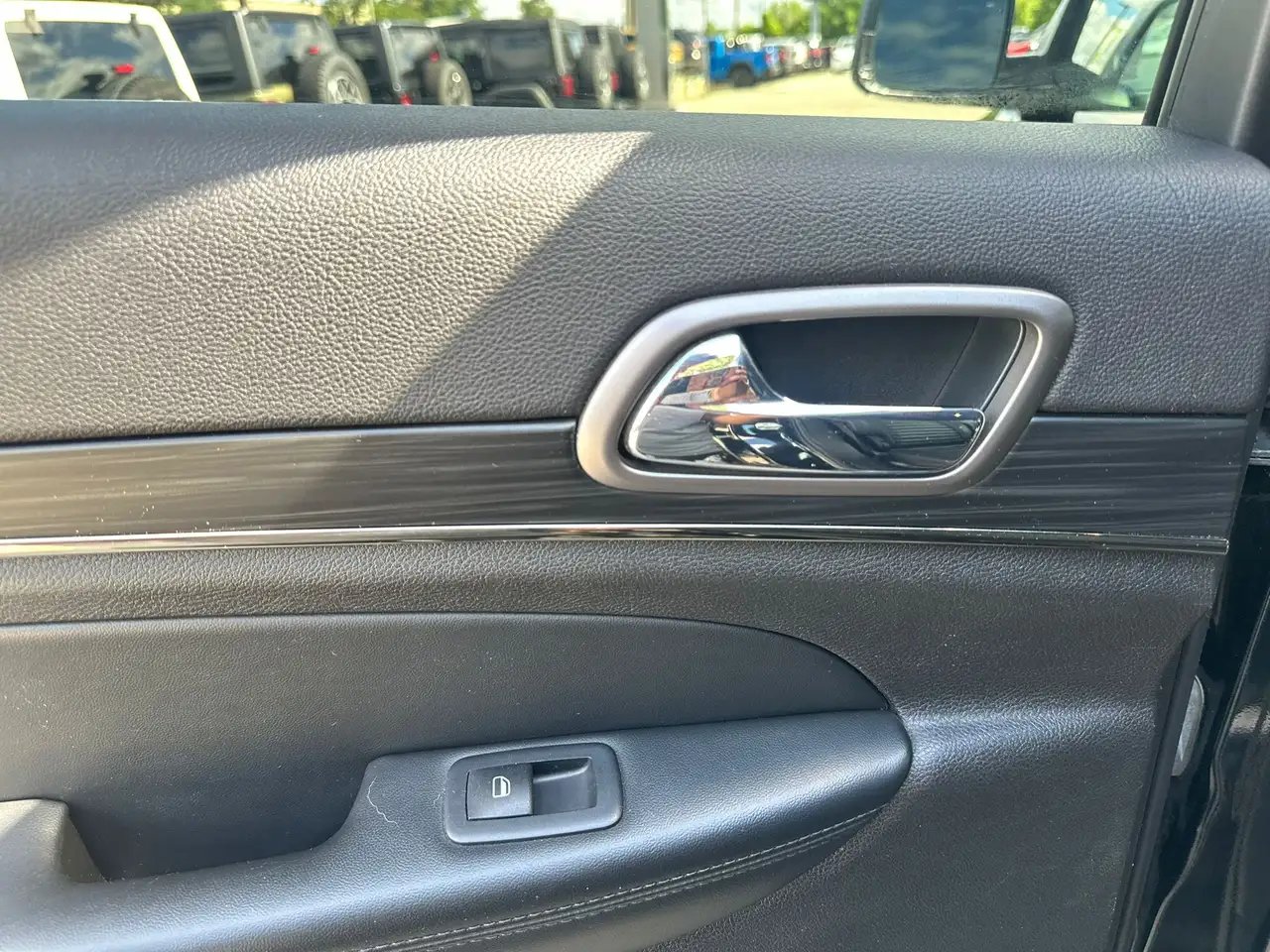 Jeep Grand Cherokee снимка Jeep Grand Cherokee