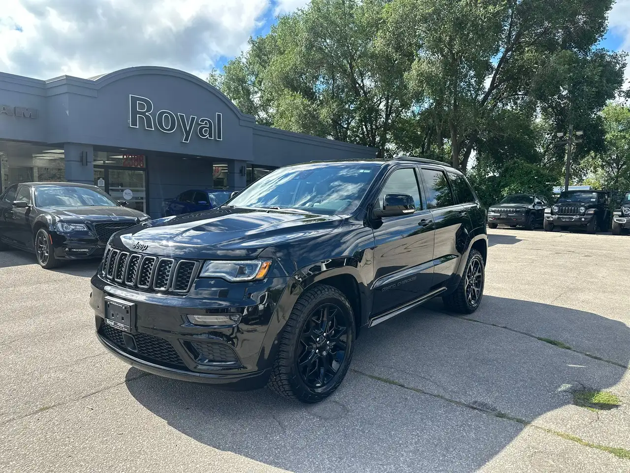 Jeep Grand Cherokee снимка Jeep Grand Cherokee