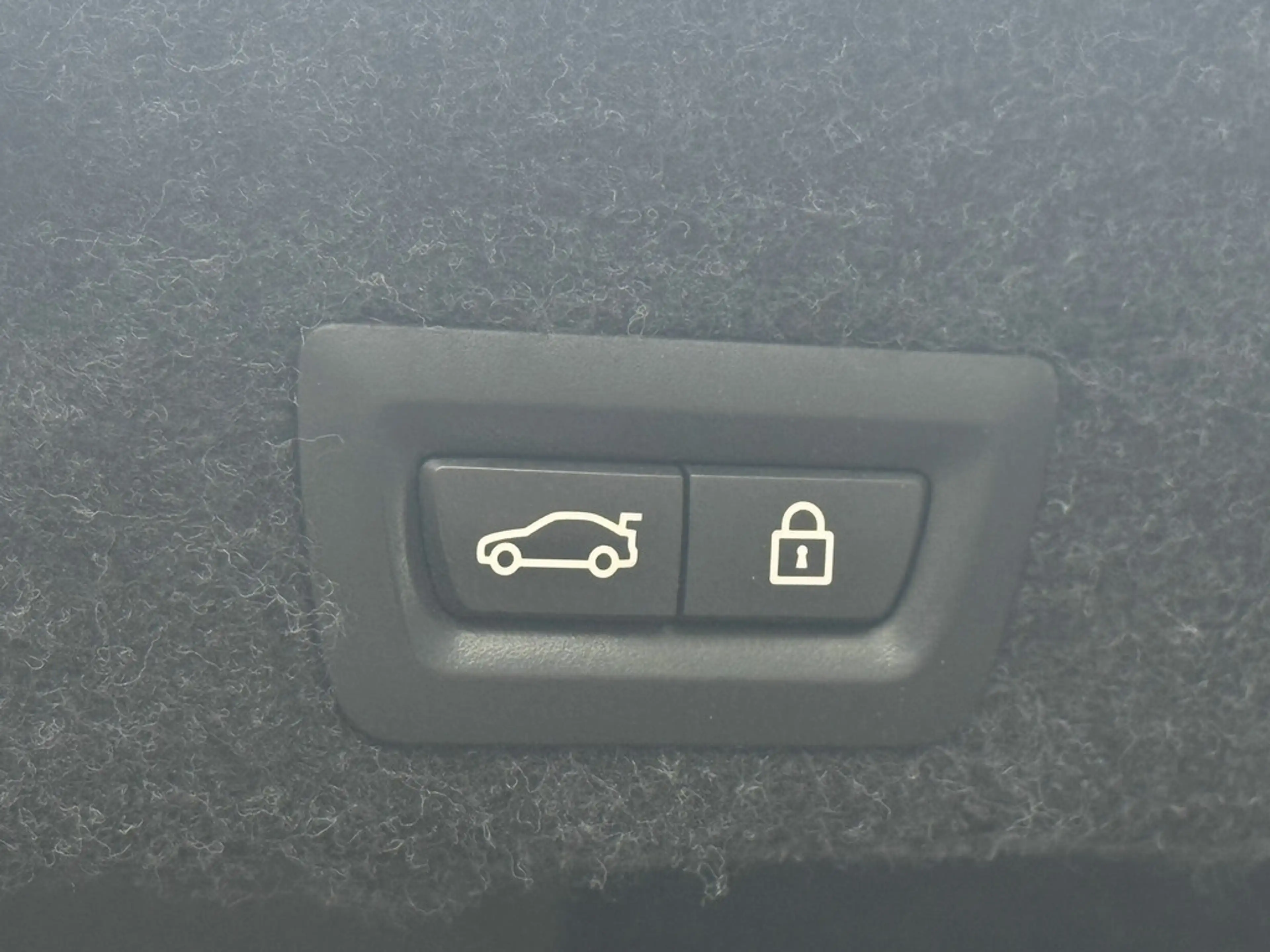 BMW 520 d xDrive, AHK, Head Up, Lane Assist, Kamera — photo 4