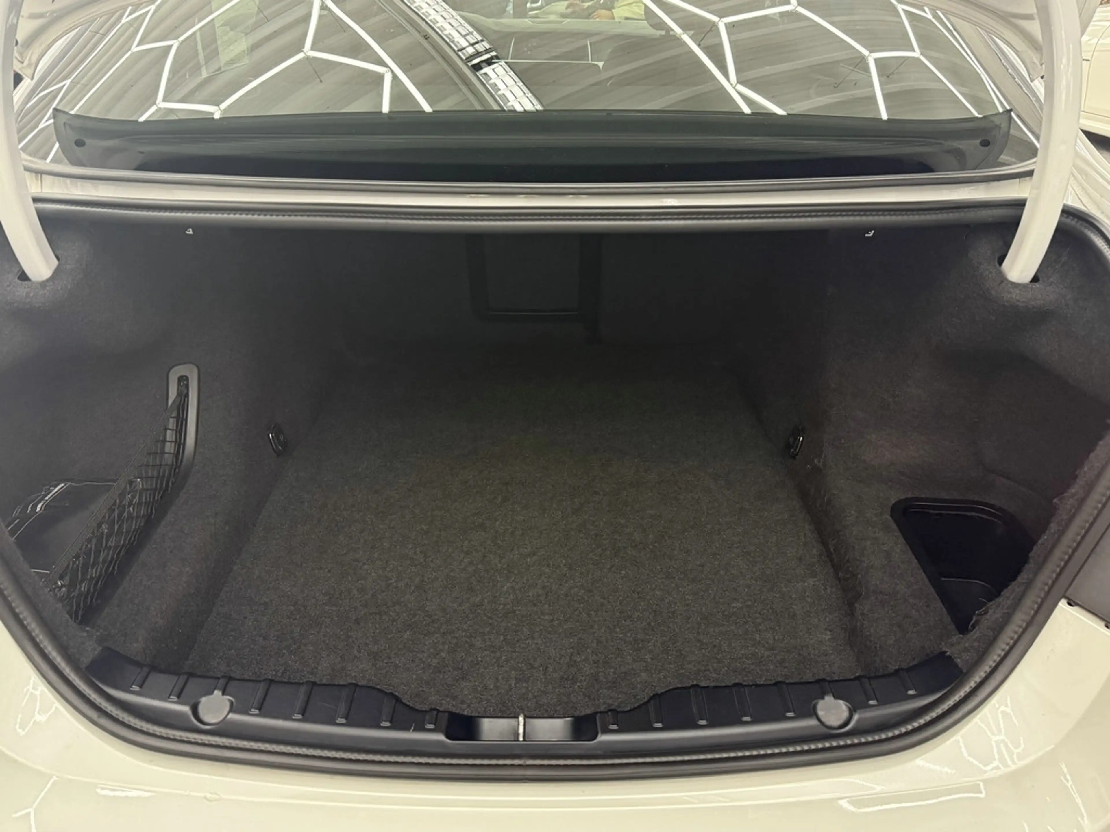 BMW 520 d xDrive, AHK, Head Up, Lane Assist, Kamera — photo 3