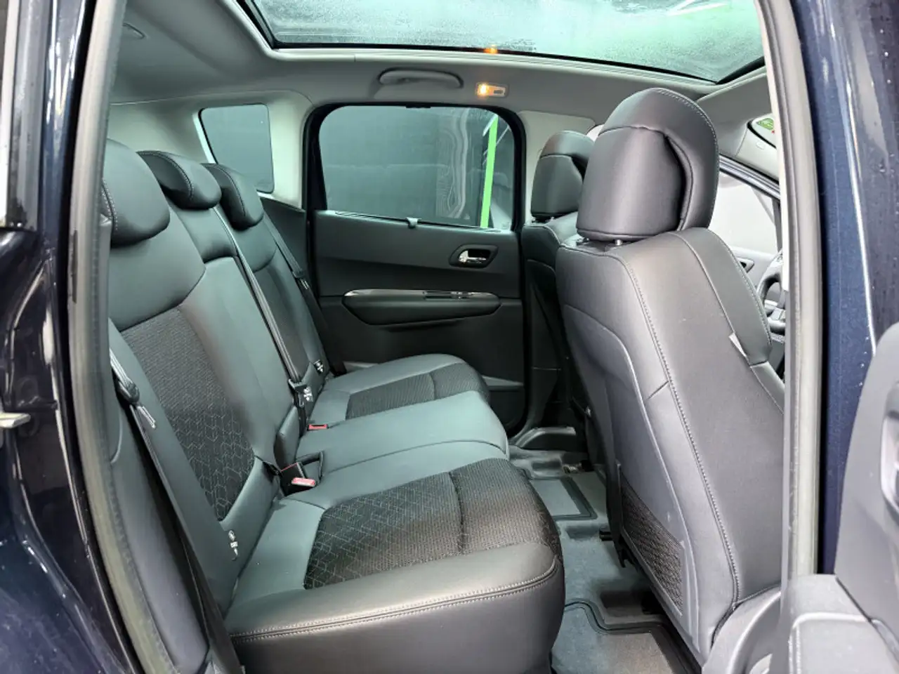 Peugeot 3008 3008 — photo 16