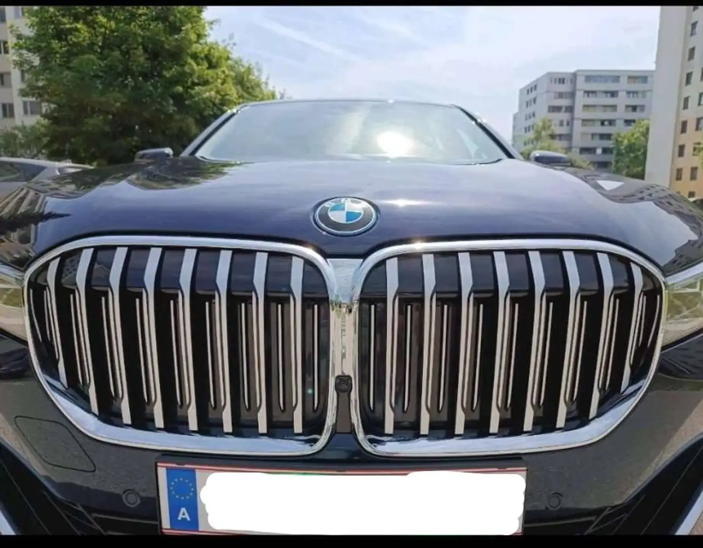 BMW 745 745e PHEV Aut. Blau - 2