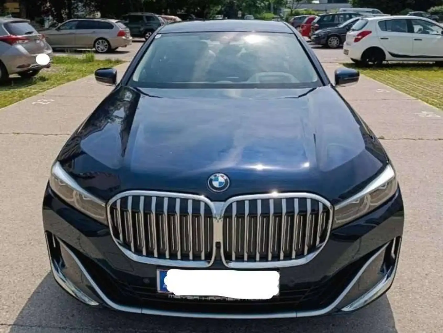 BMW 745 745e PHEV Aut. Blau - 1
