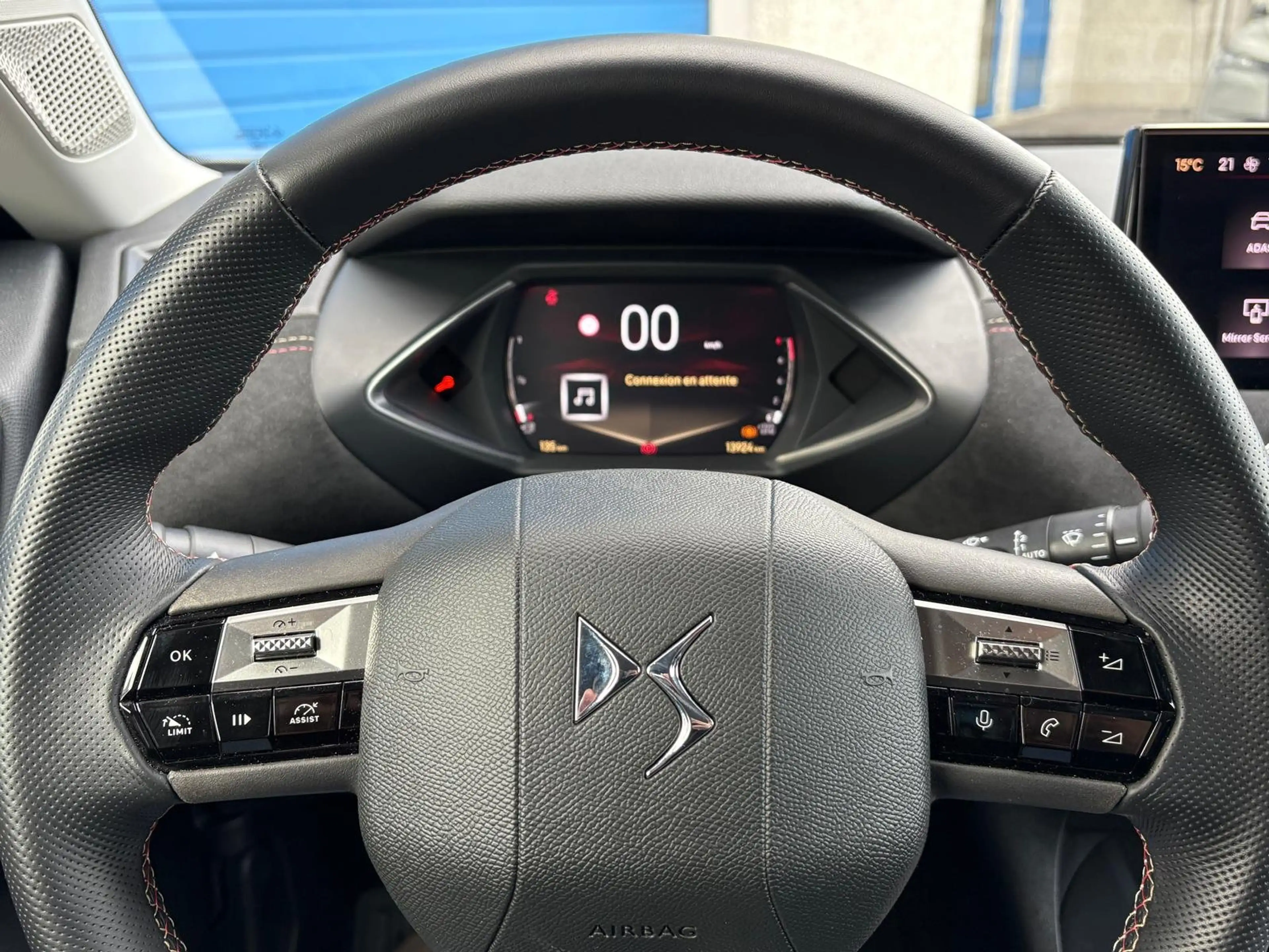 DS Automobiles DS 3 1.2 PURETECH 100CH PERFORMANCE LINE — photo 12
