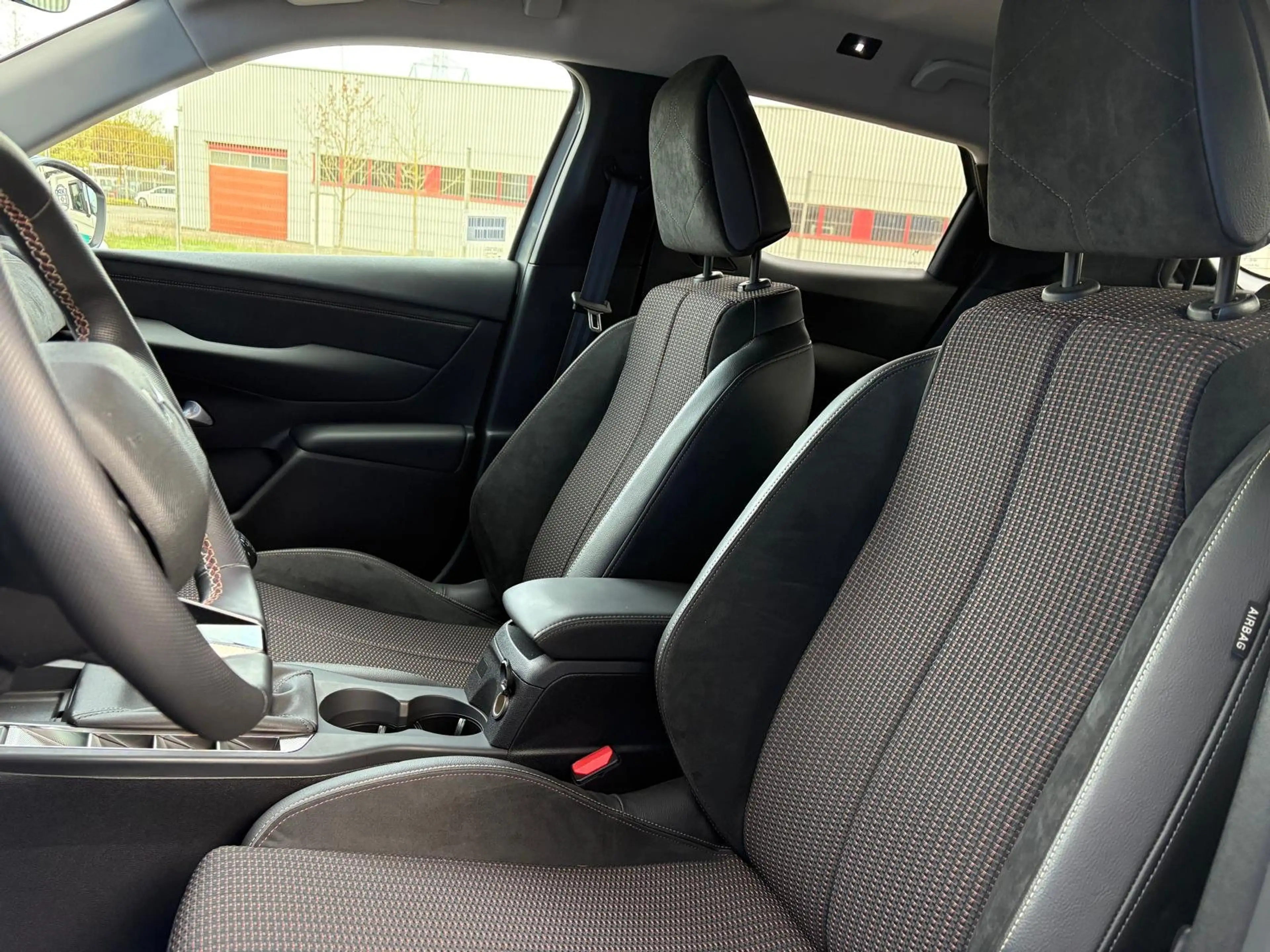 DS Automobiles DS 3 1.2 PURETECH 100CH PERFORMANCE LINE — photo 5