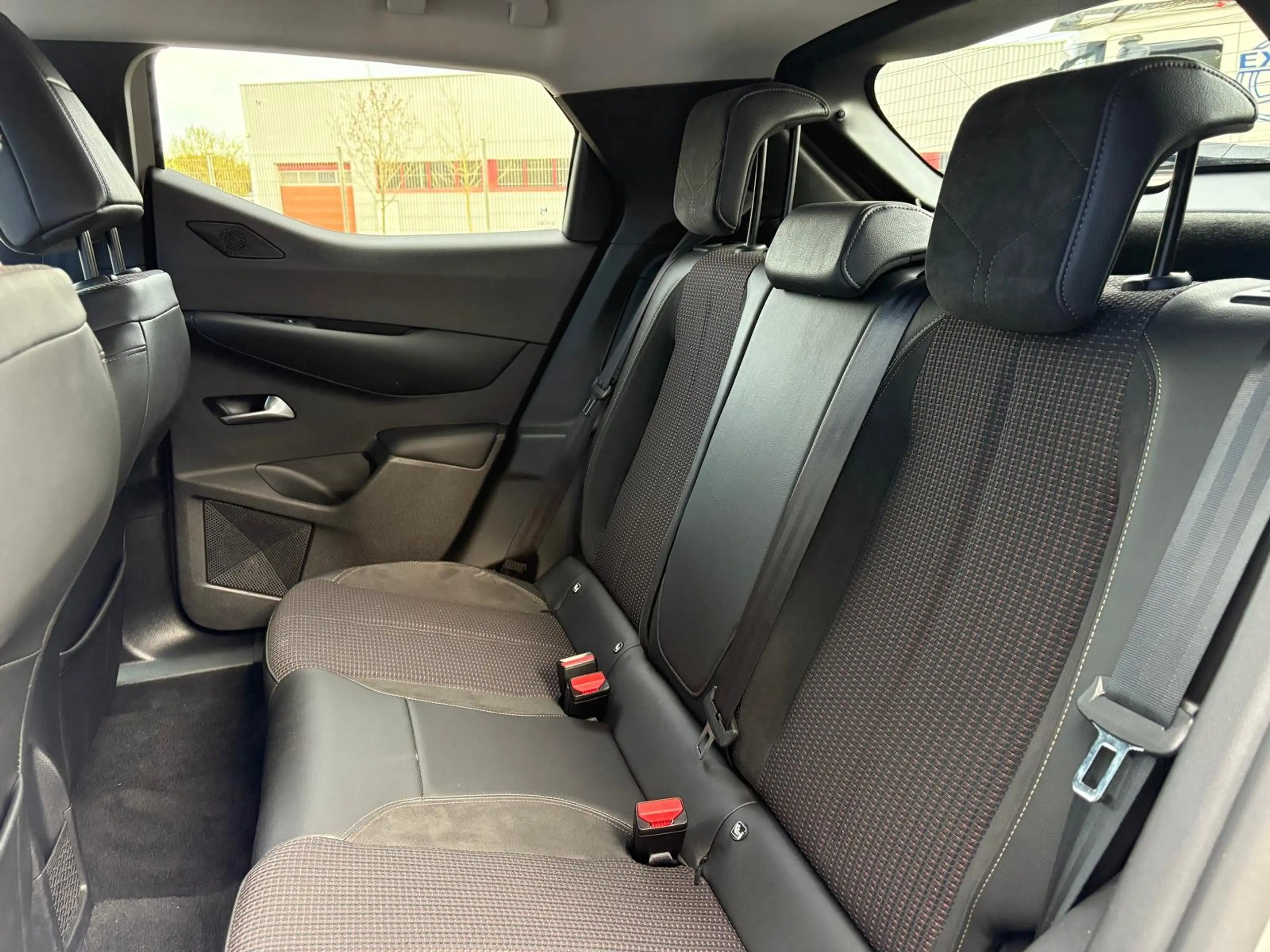 DS Automobiles DS 3 1.2 PURETECH 100CH PERFORMANCE LINE — photo 6