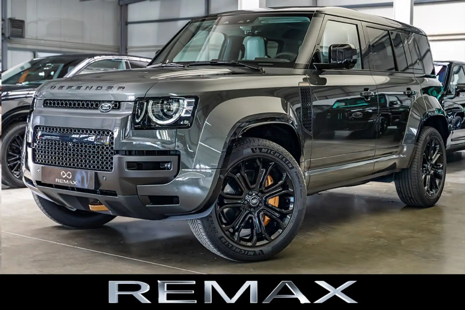 Land Rover Defender OCTA P635 / Edition One Grün - 1