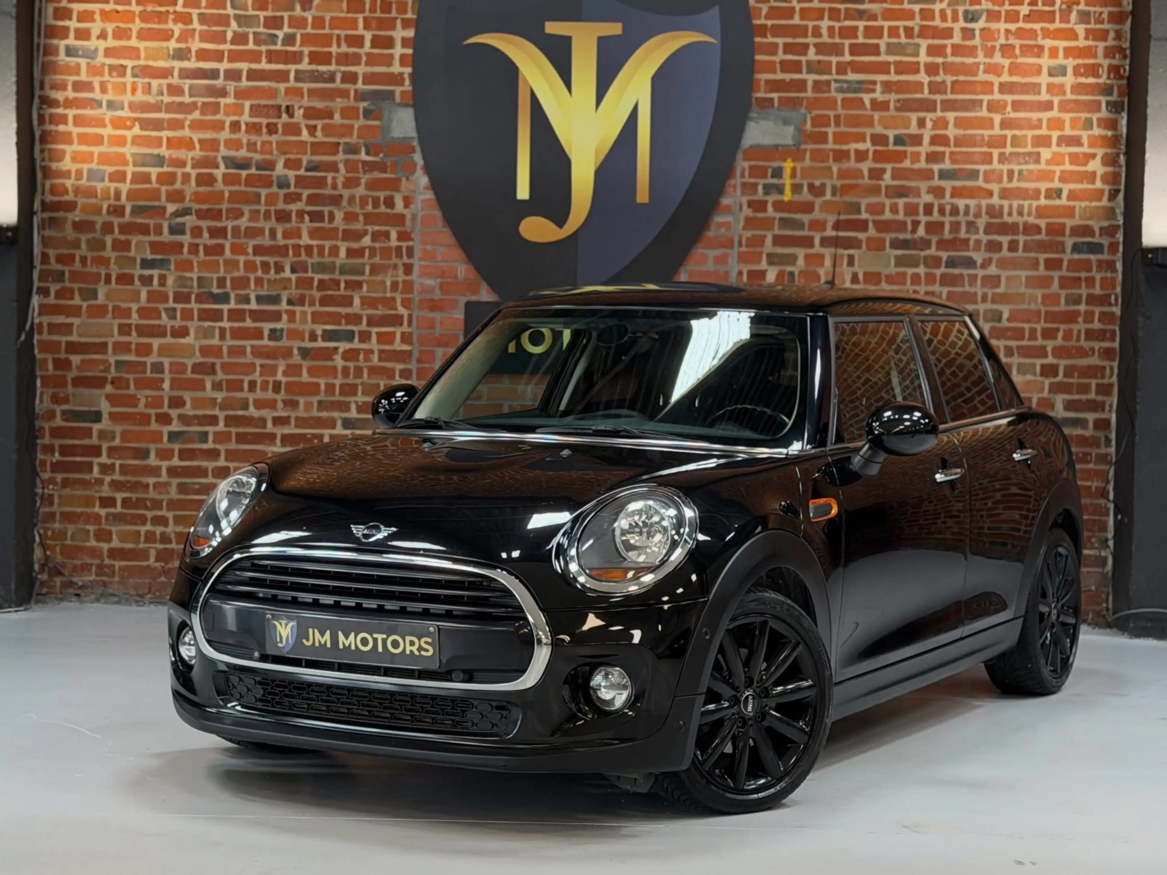 MINI Cooper Mini 1.5A Automaat Facelift | CarPlay | Navi