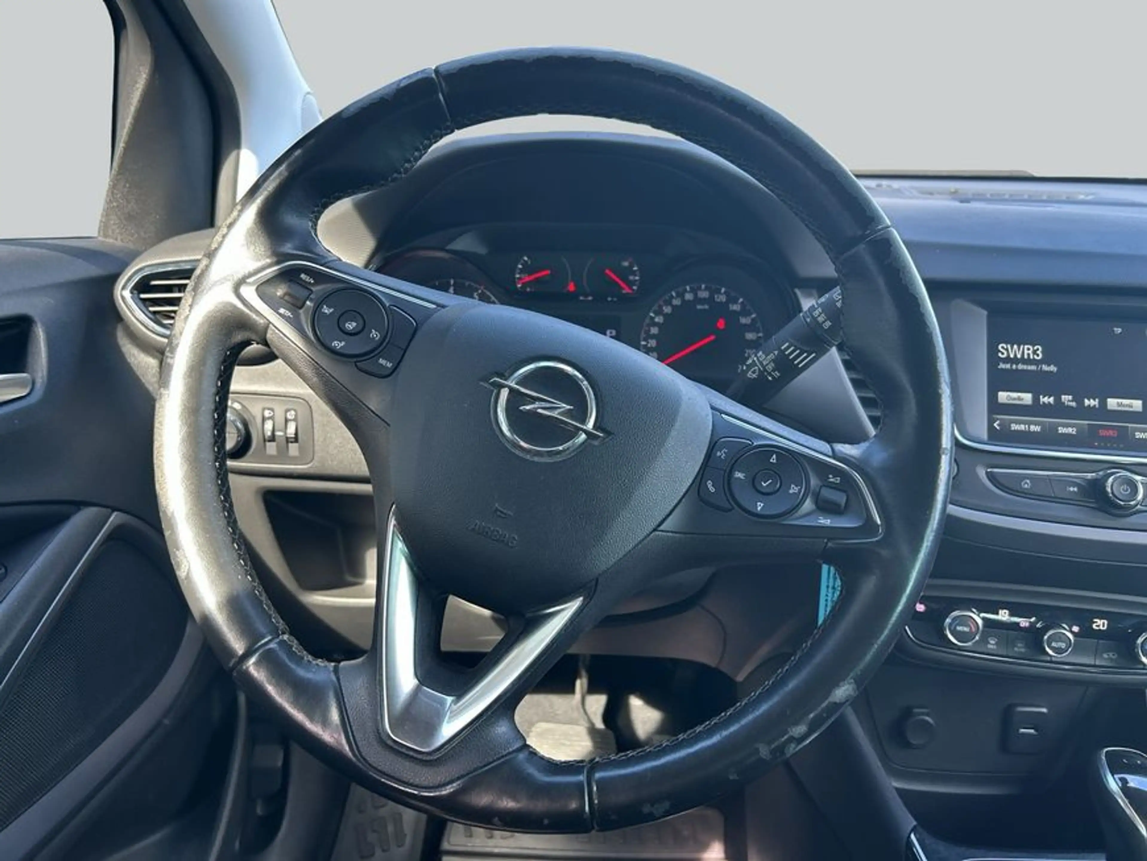 Opel Crossland X 1.2 Start/Stop Automatik Edition — photo 16