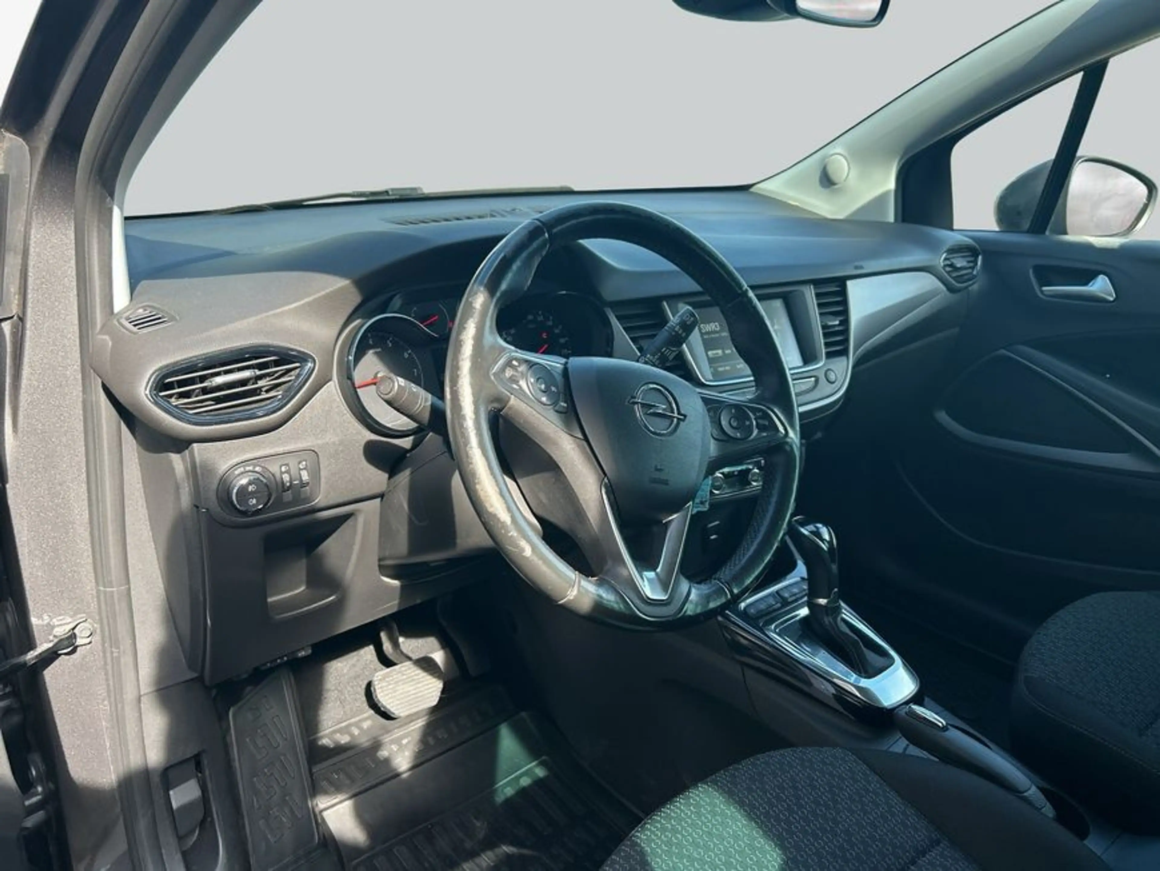 Opel Crossland X 1.2 Start/Stop Automatik Edition — photo 9
