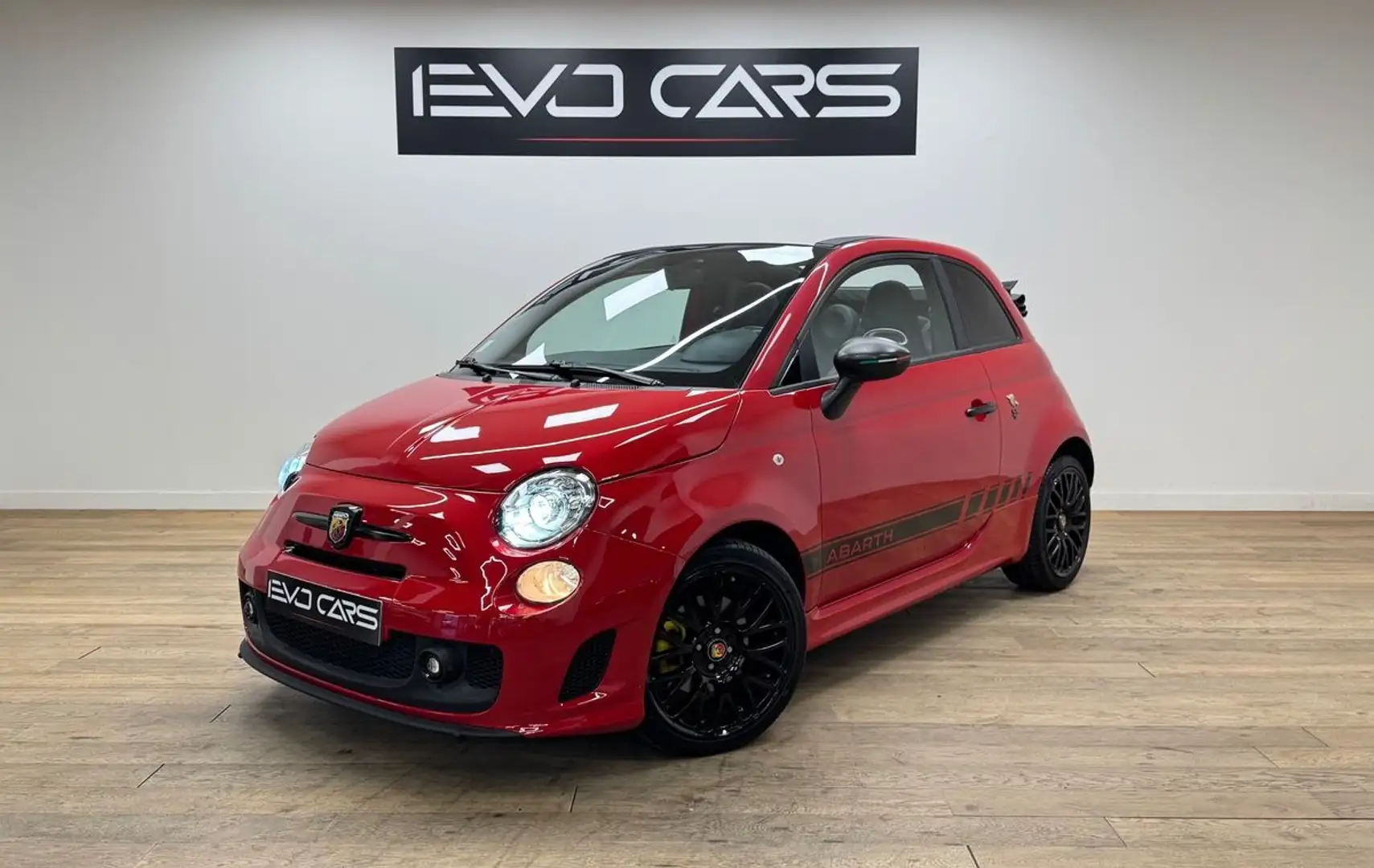 Abarth 500 C 1.4 Turbo T-Jet 140 ch BVA / Échappement Magneti Marelli / RADAR AR / CLIM AUTO Rood - 1
