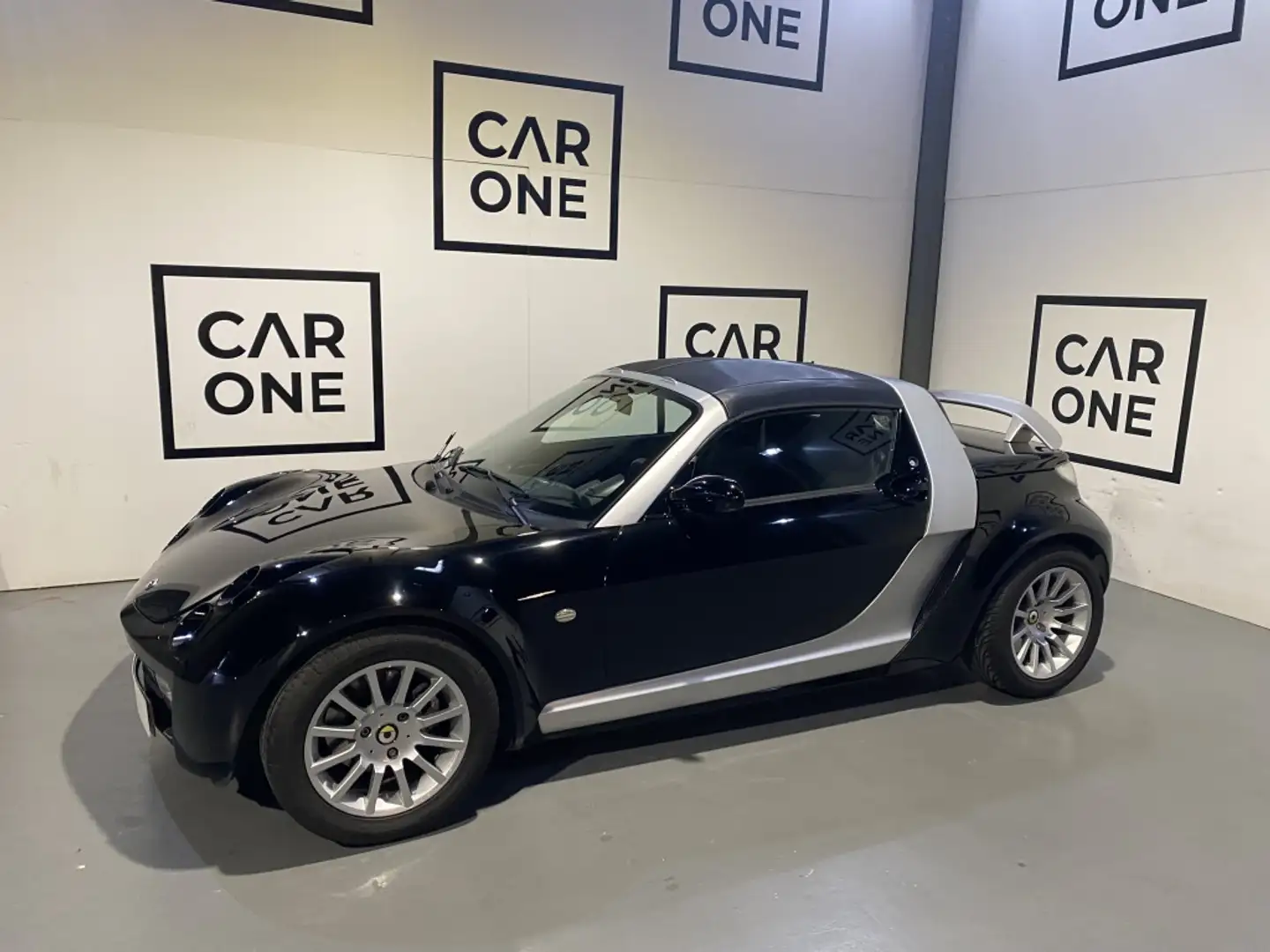 smart city-coupé/city-cabrio Roadster 61 Aut. Schwarz - 2