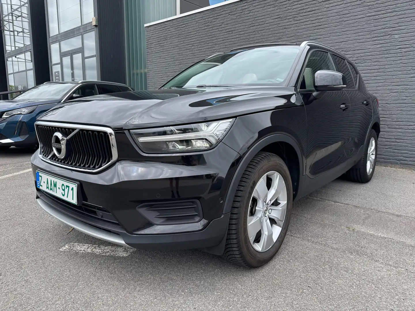 Volvo XC40 XC40 D3 Geartronic Momentum Sunroof/ACC/Leder/ZVW Noir - 1