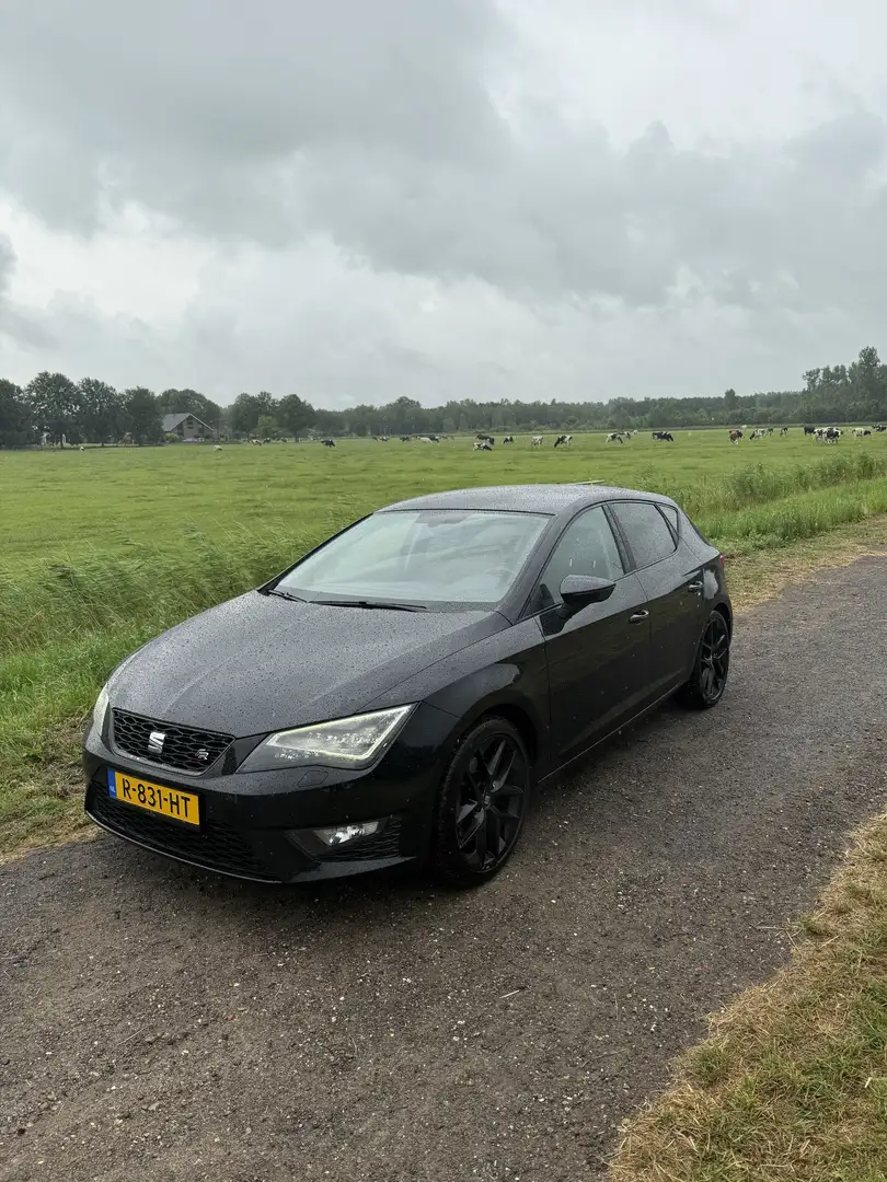 SEAT Leon 1.8 TSI FR Zwart - 1