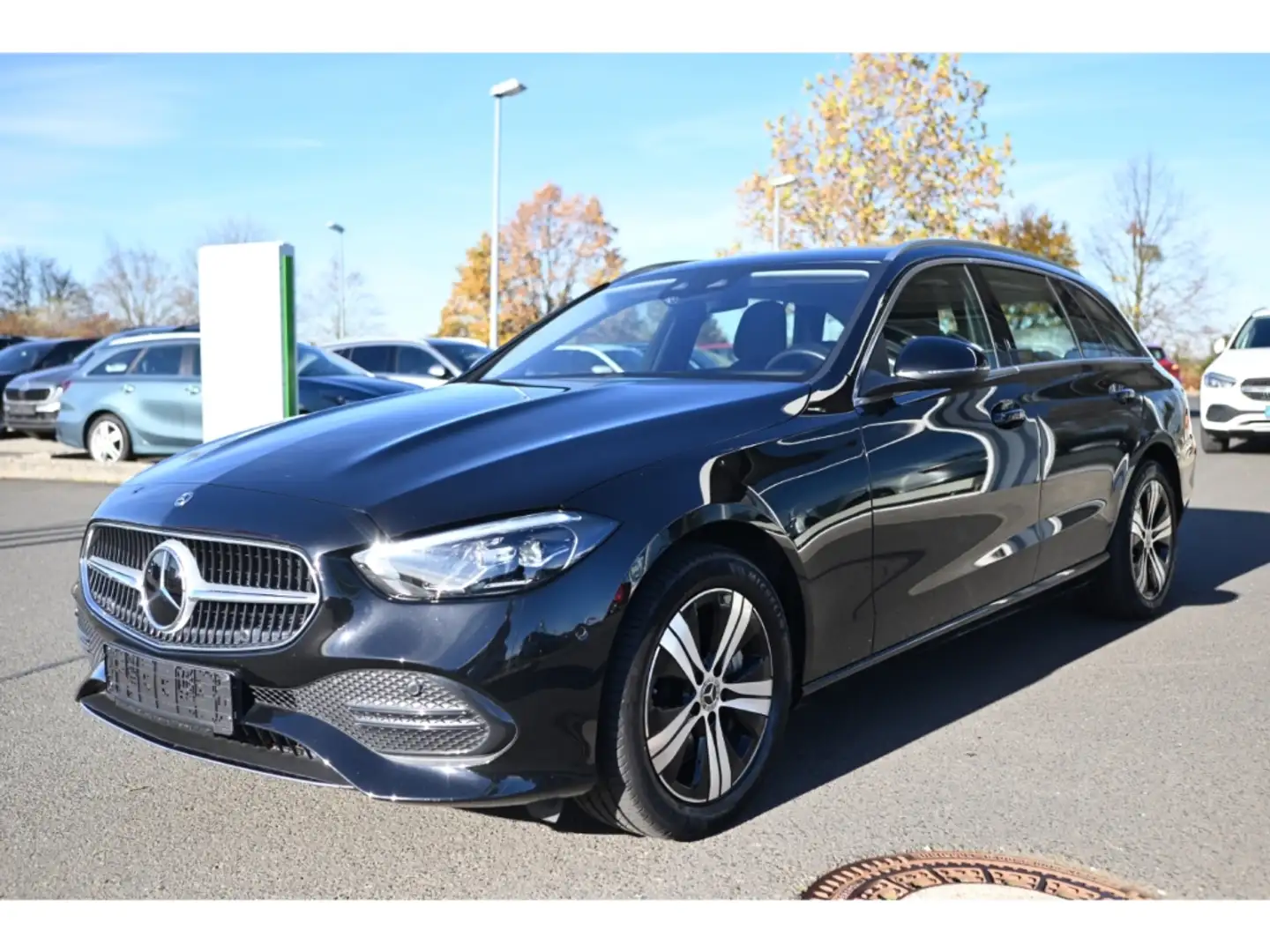 Mercedes-Benz C 300 e T Avantgarde Navi LED ACC Apple CarPlay Schwarz - 1