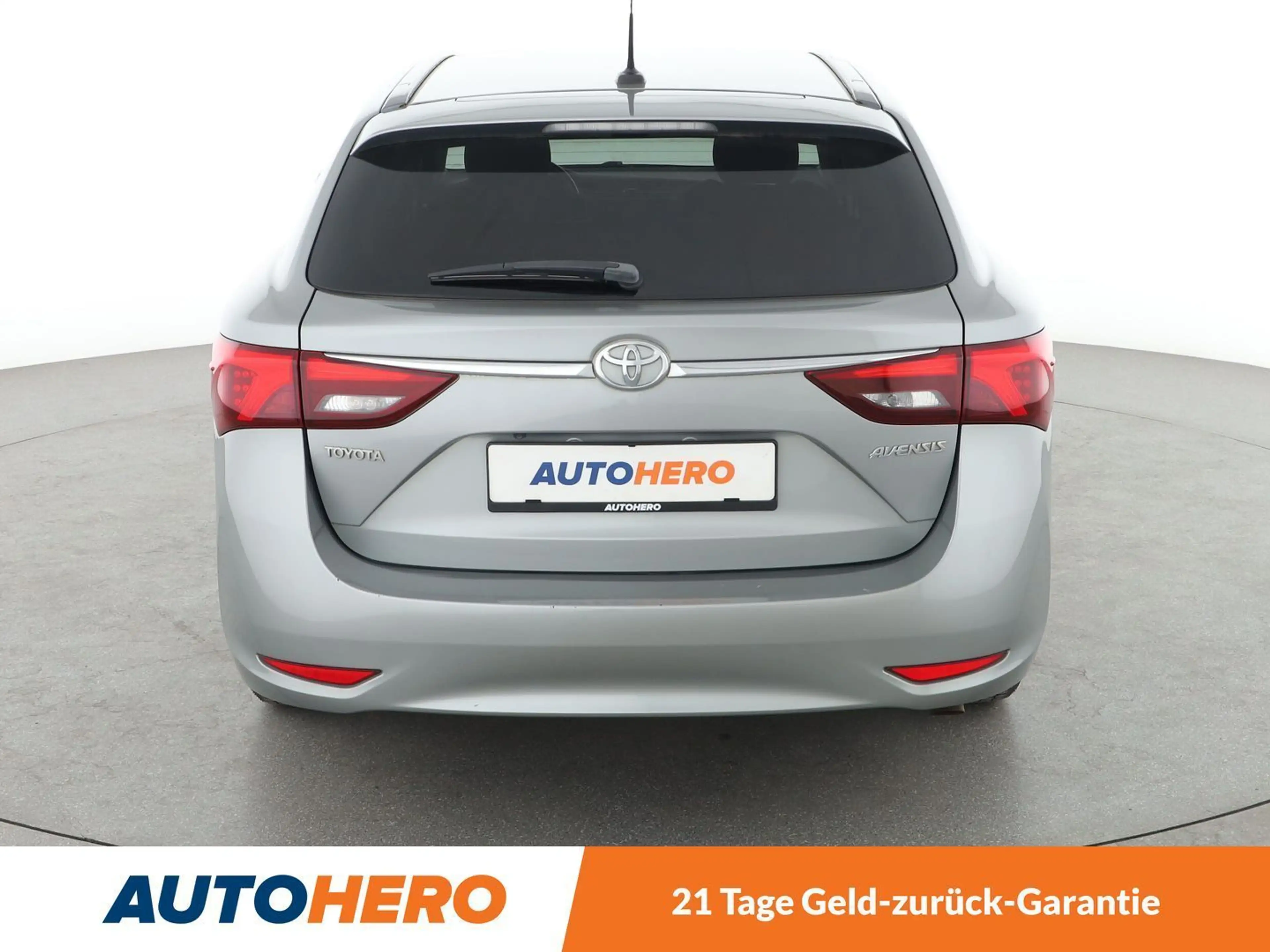 Toyota Avensis 1.6 D-4D Edition-S *NAVI*BI-LED*TEMPO*CAM*SHZ* — photo 5
