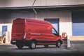 Ford Transit Elektrisch 350 L2H2 68kWh 184pk RWD Trend | Te bes Rood - thumbnail 3