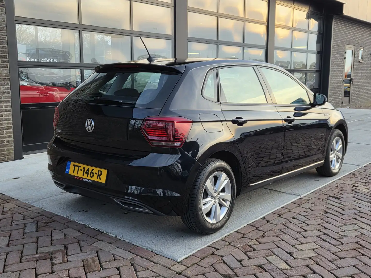 Volkswagen Polo 1.0 TSI Comfortline | Carplay | Airco | Adaptieve Schwarz - 2