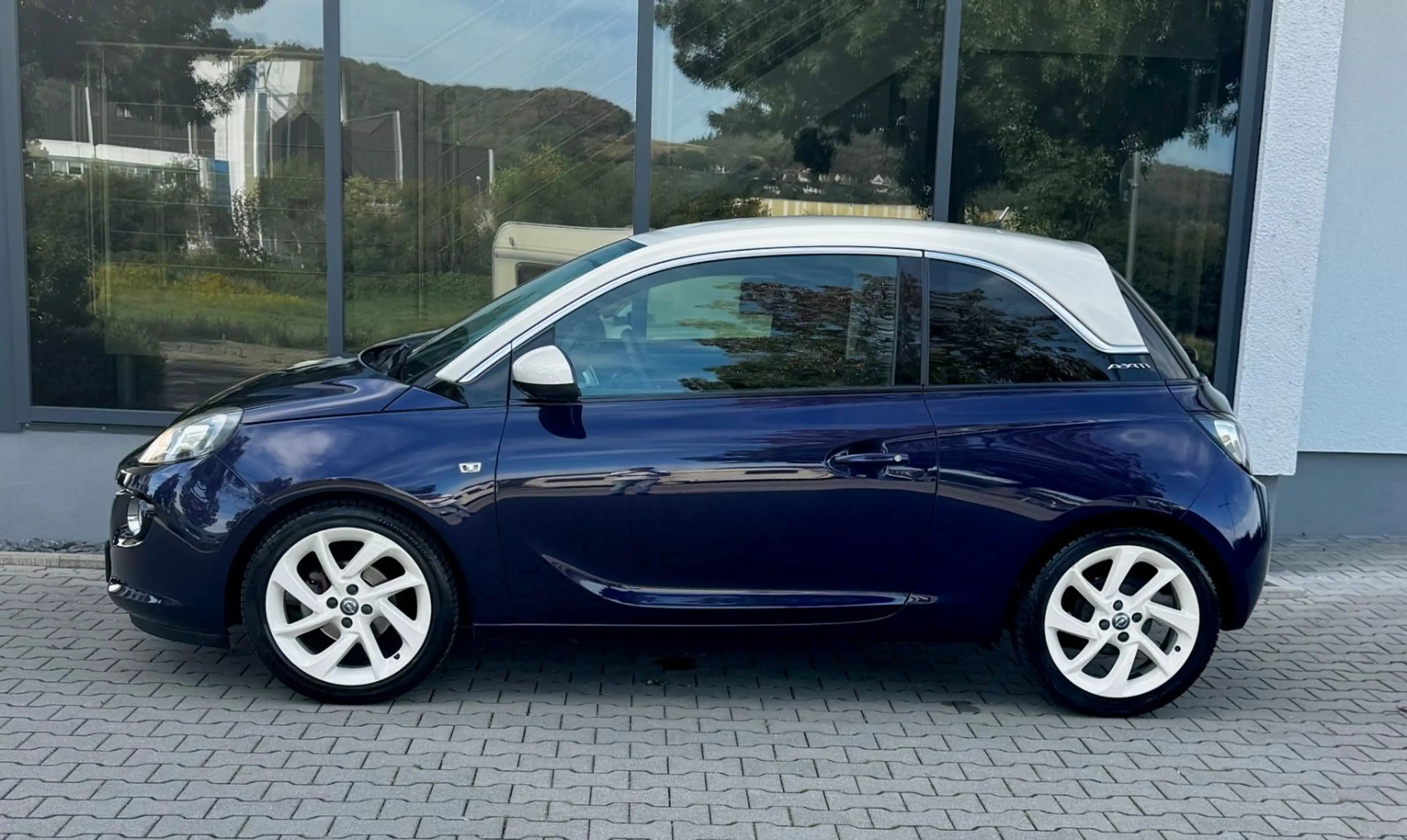 Opel Adam Slam Sport*KLIMA*PDC*APPLE*TEMPOMAT*17 ZOLL — photo 4