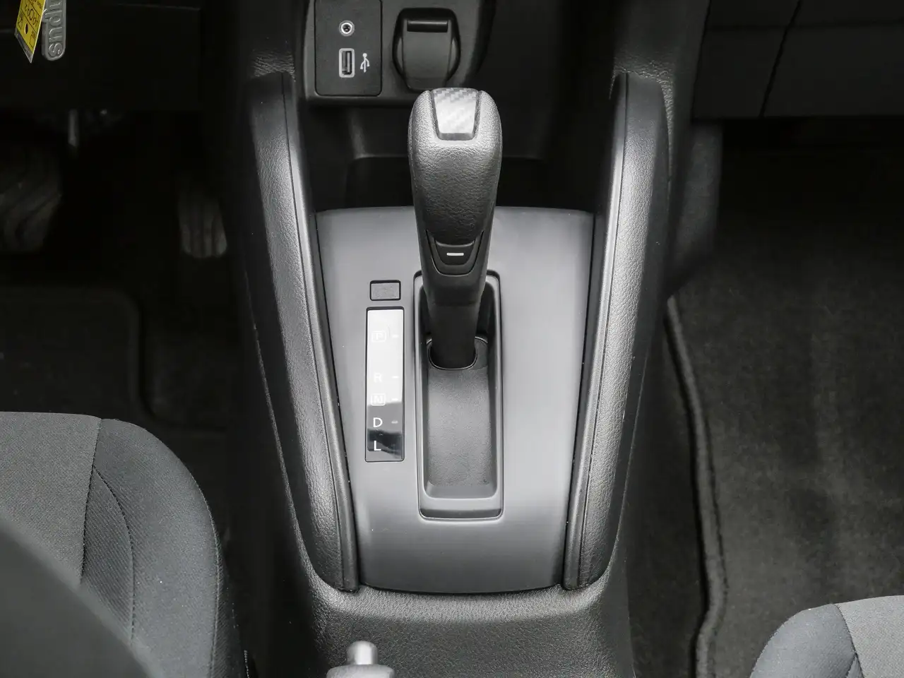 Nissan Versa снимка Nissan Versa