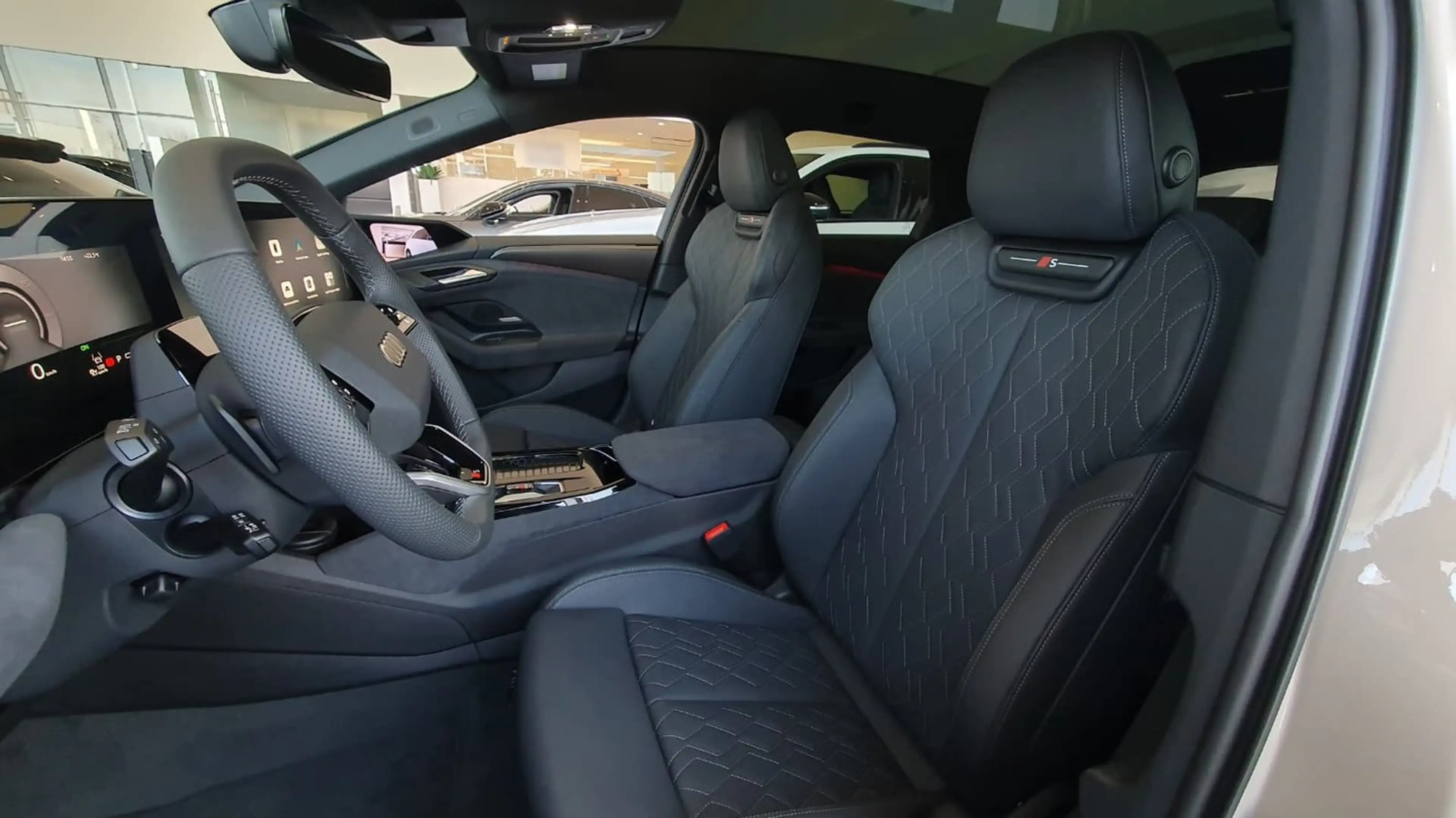 Audi S6 e-tron e-tron — photo 11