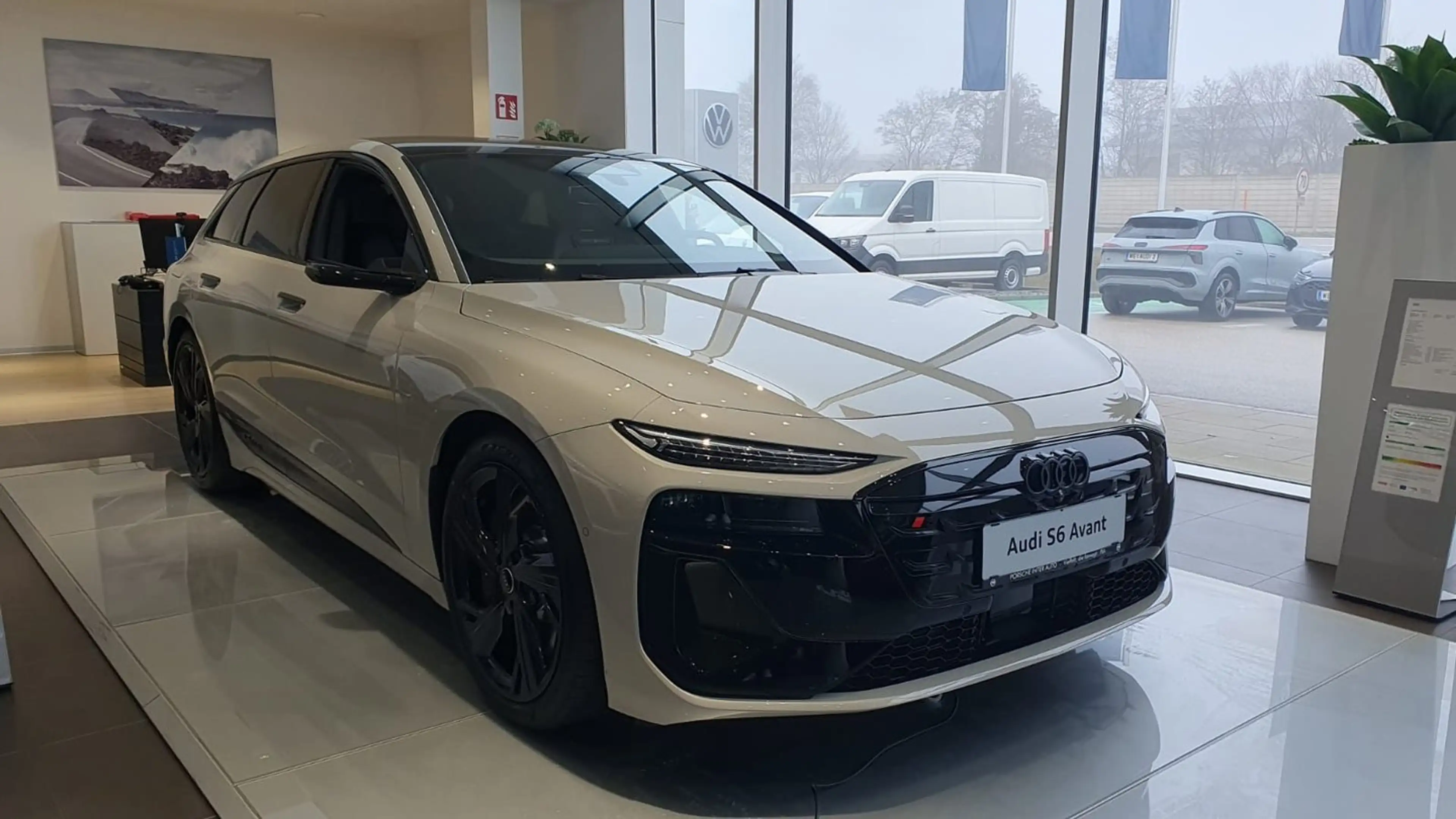 Audi S6 e-tron e-tron — photo 3