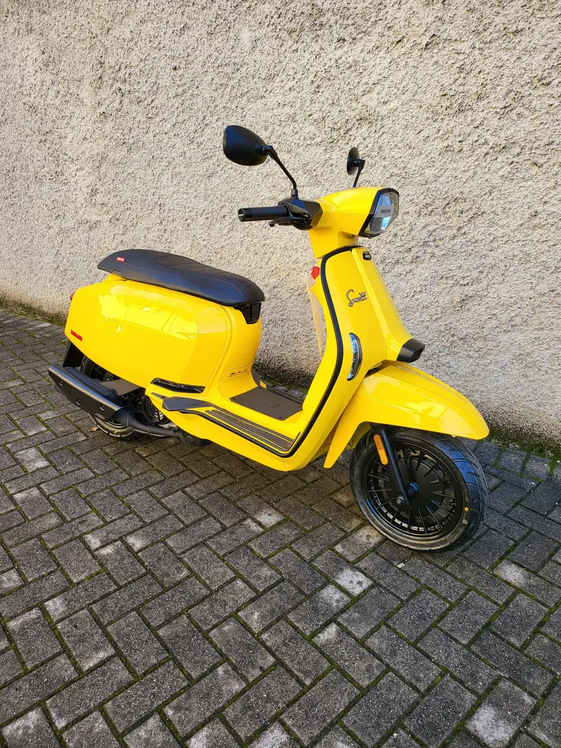 Lambretta V125 SPECIAL Galben - 1
