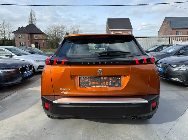 Peugeot 2008 view 6