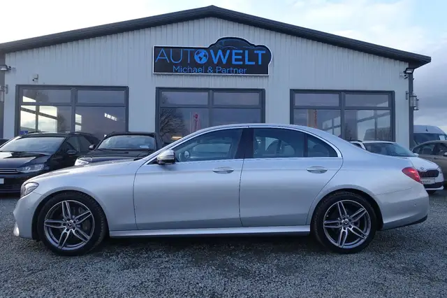Mercedes-Benz E 220 d Aut. AMG Line LED NAV DAB APP KAM AHK 19'
