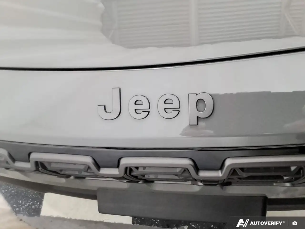 Jeep Cherokee снимка Jeep Cherokee